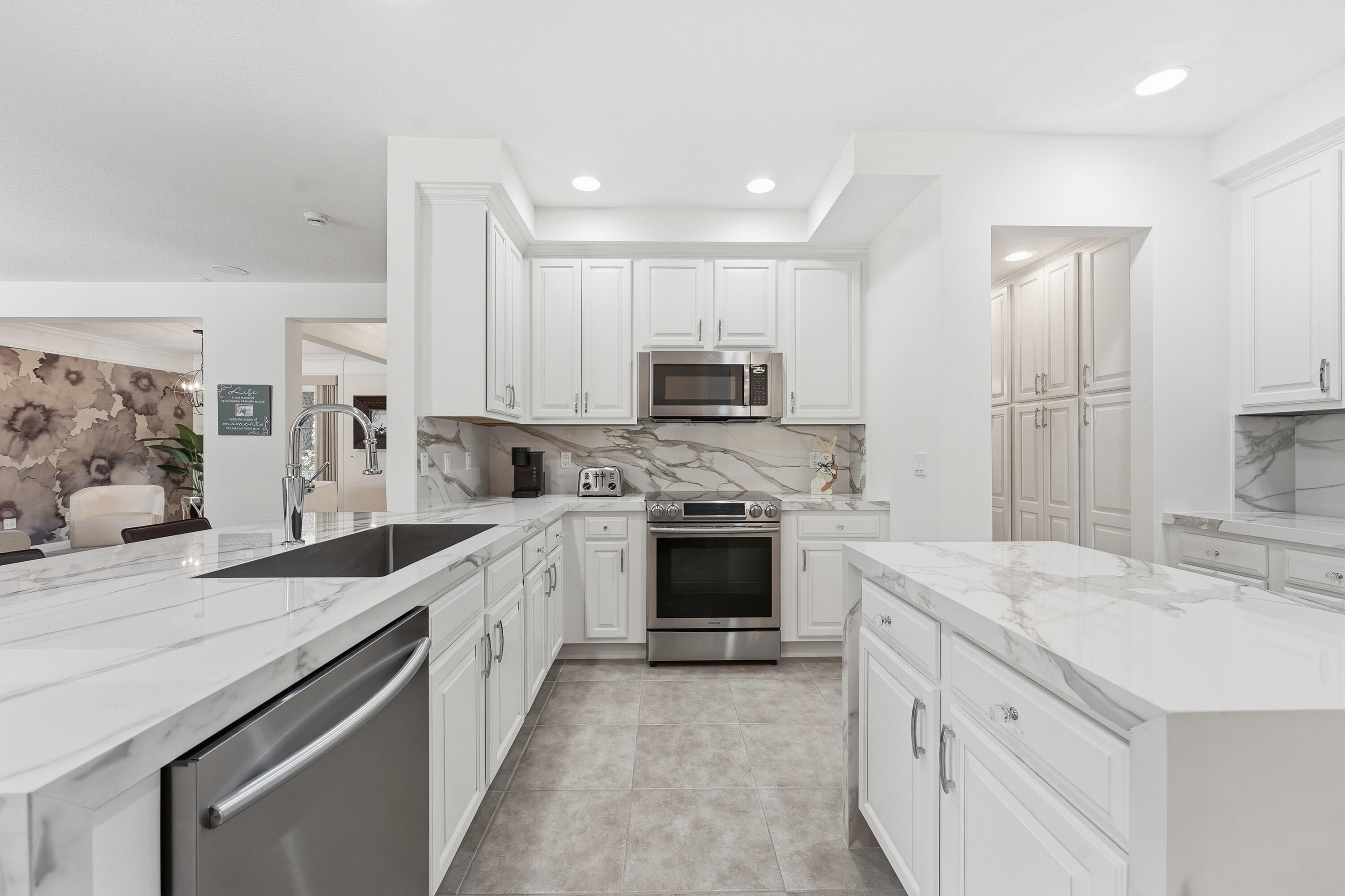 3443 S Caroline Jupiter, FL 33458