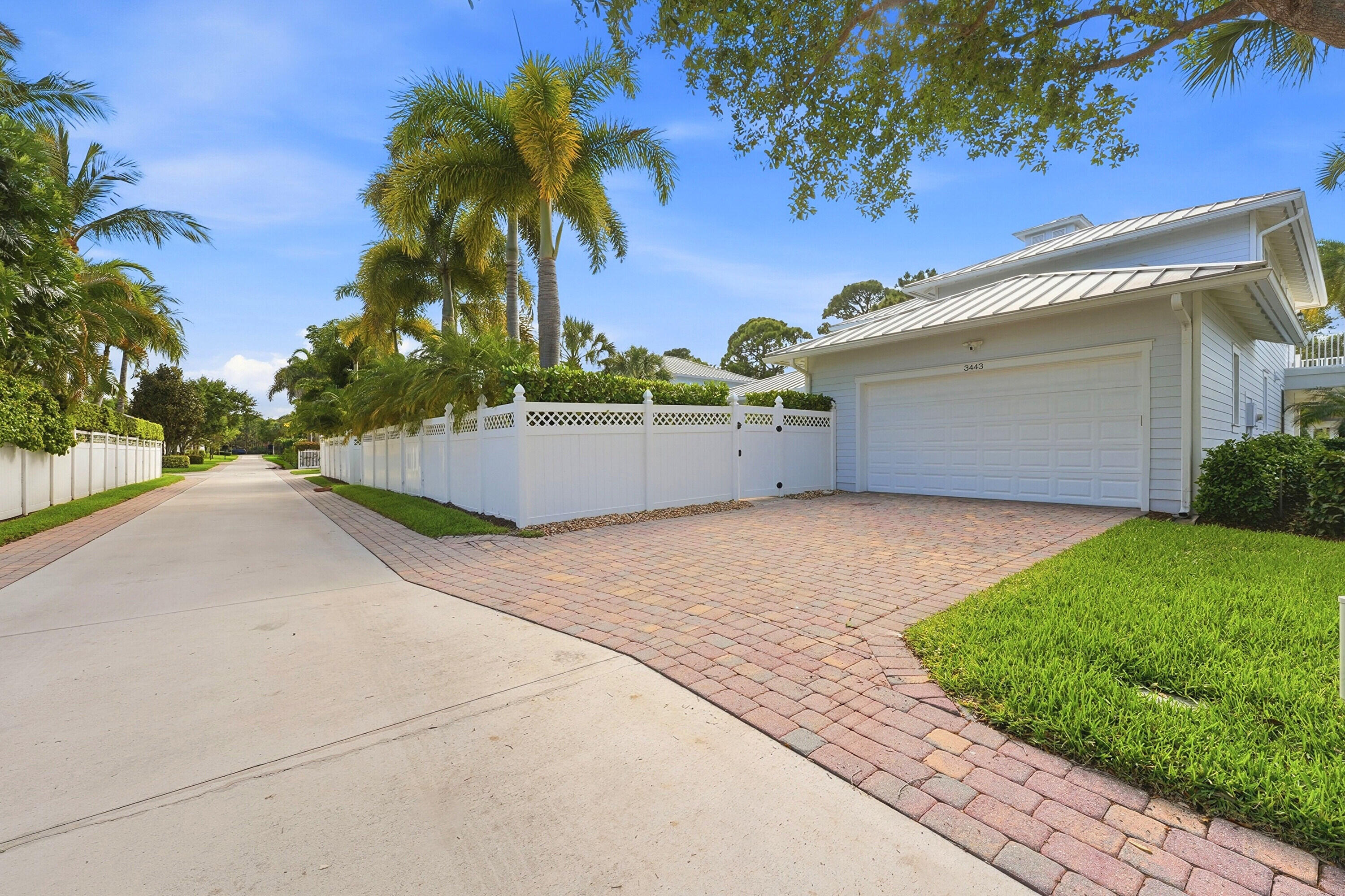 3443 S Caroline Jupiter, FL 33458