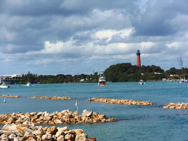 3443 S Caroline Jupiter, FL 33458