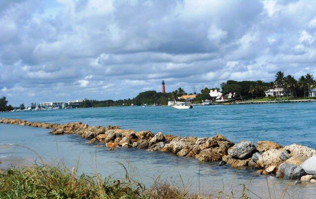 3443 S Caroline Jupiter, FL 33458