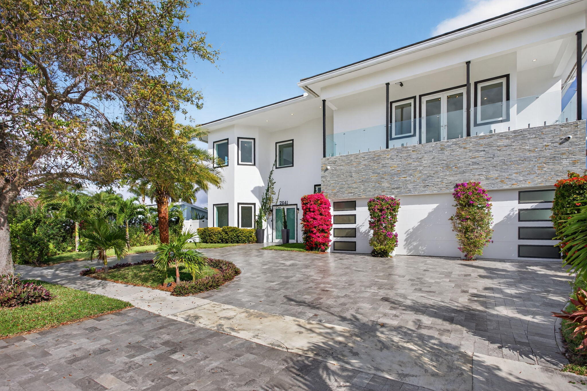 2641 NE 48th Lighthouse Point, FL 33064