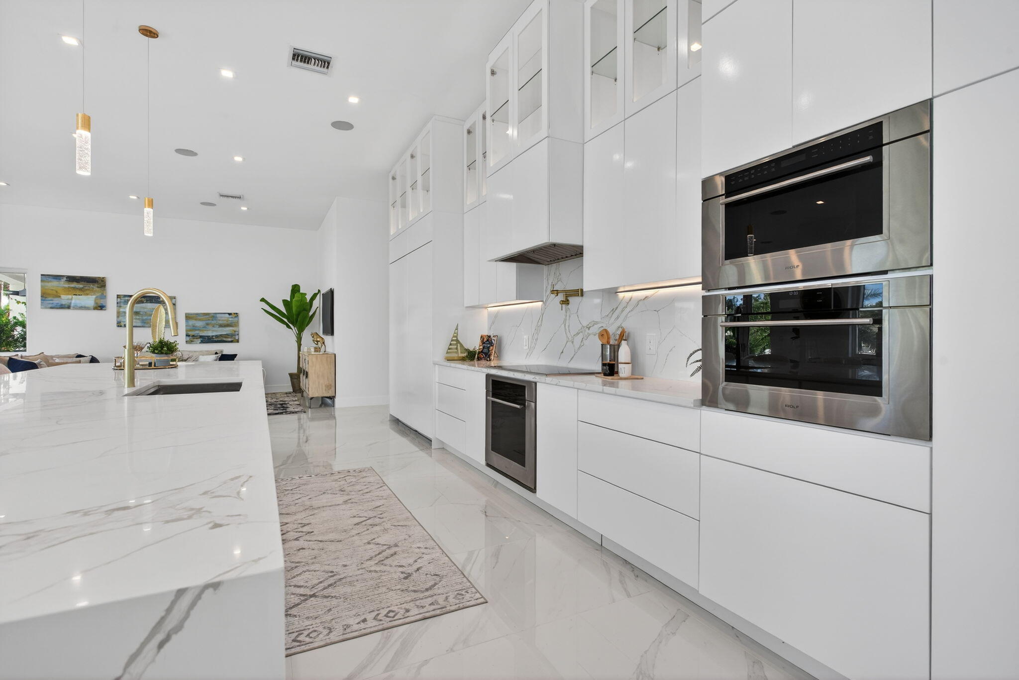 2641 NE 48th Lighthouse Point, FL 33064