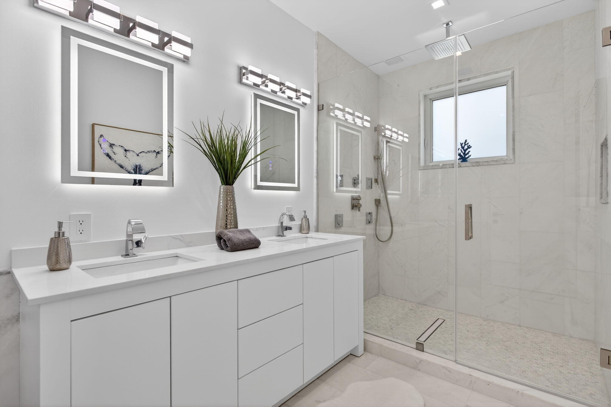 2641 NE 48th Lighthouse Point, FL 33064