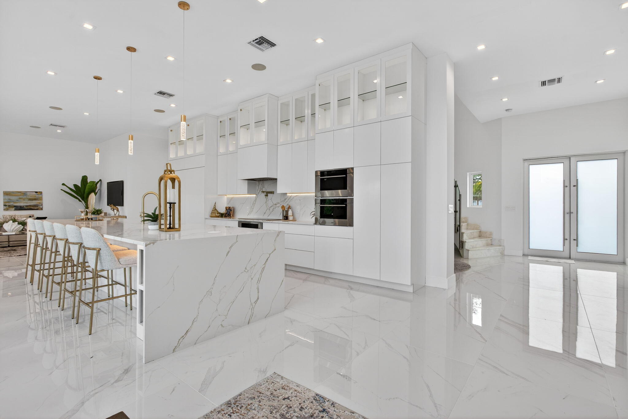 2641 NE 48th Lighthouse Point, FL 33064