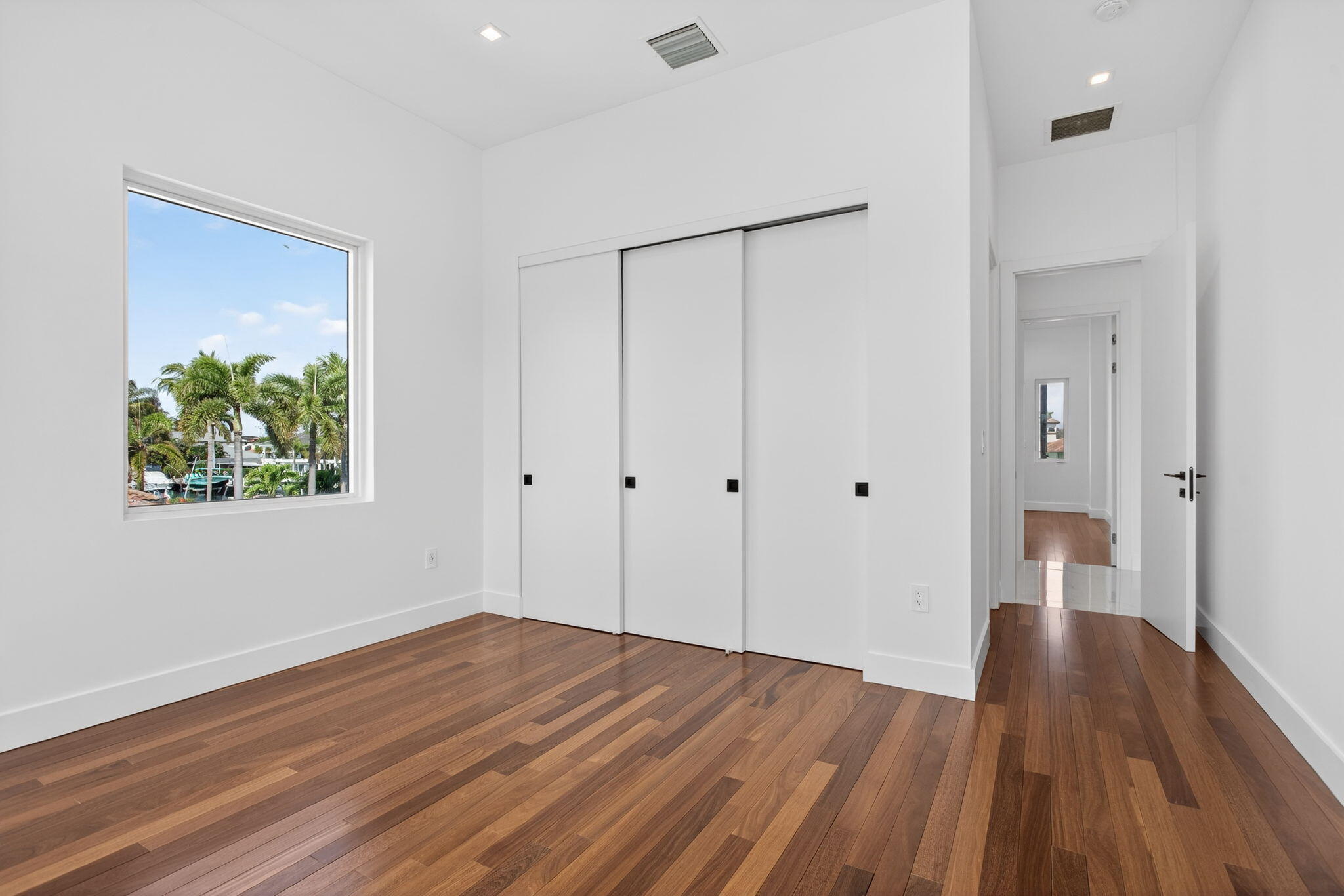 2641 NE 48th Lighthouse Point, FL 33064