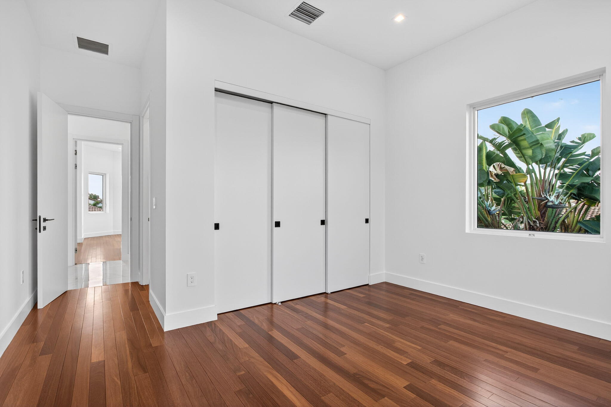 2641 NE 48th Lighthouse Point, FL 33064