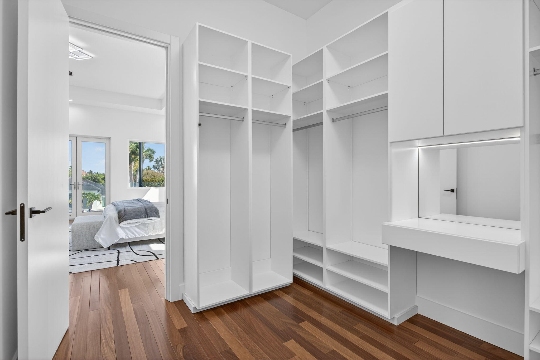 2641 NE 48th Lighthouse Point, FL 33064