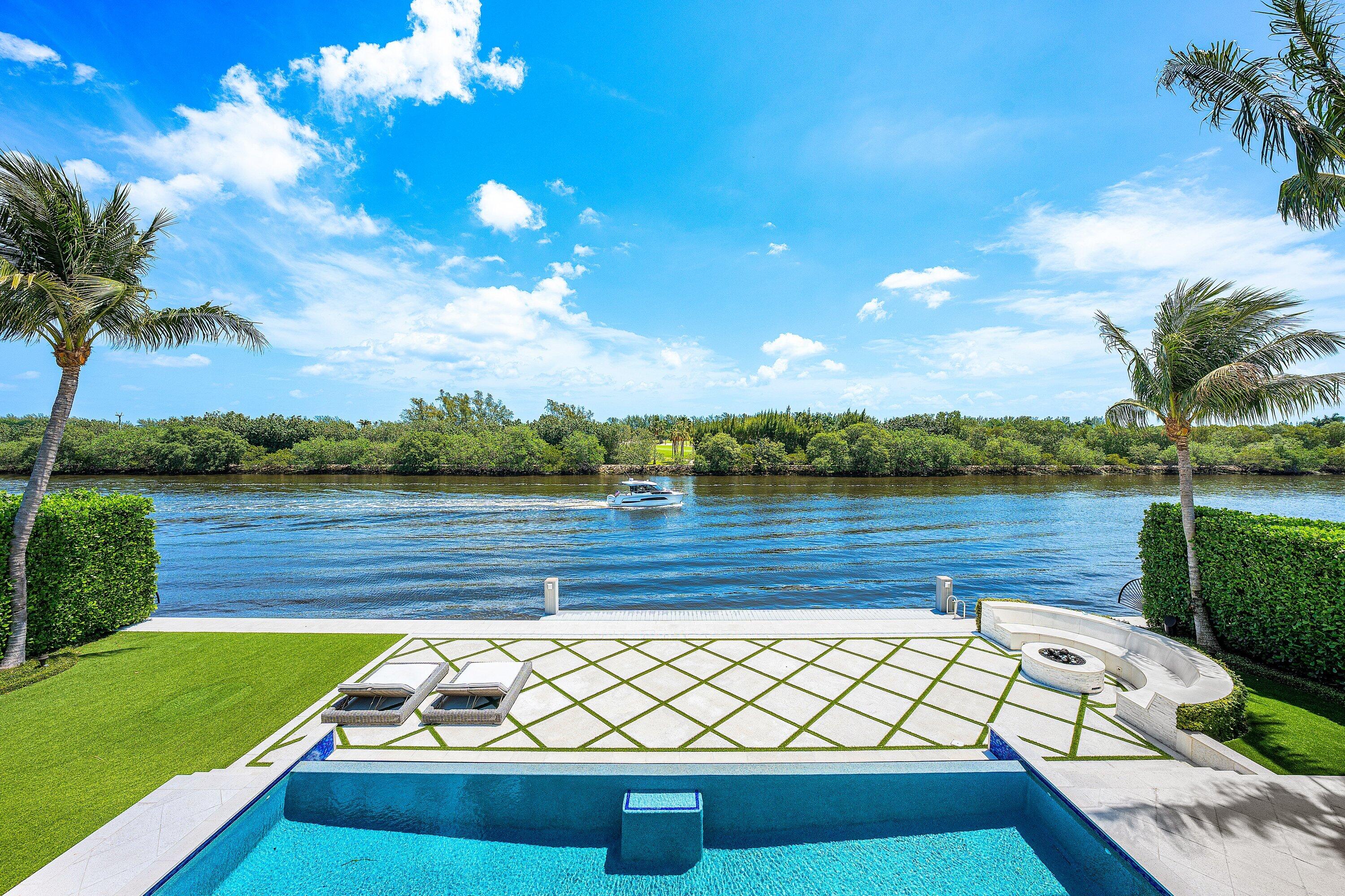 2530 Avenue Au Soleil Gulf Stream, FL 33483