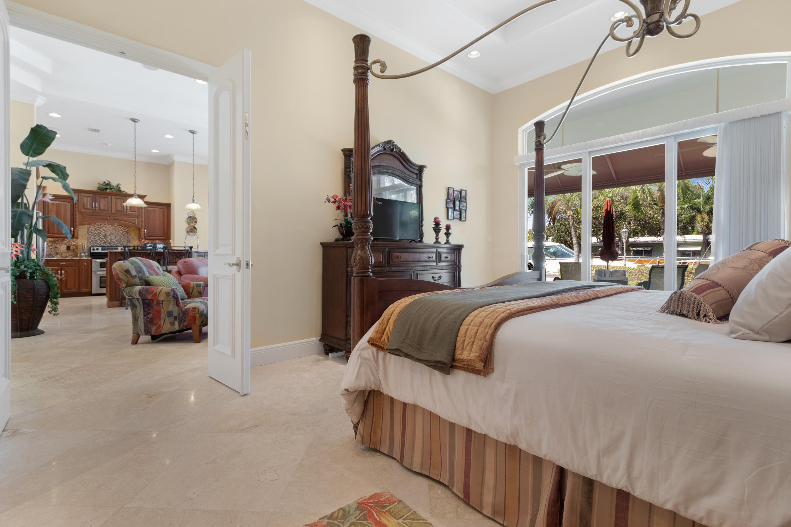 371 SE 15th Pompano Beach, FL 33060