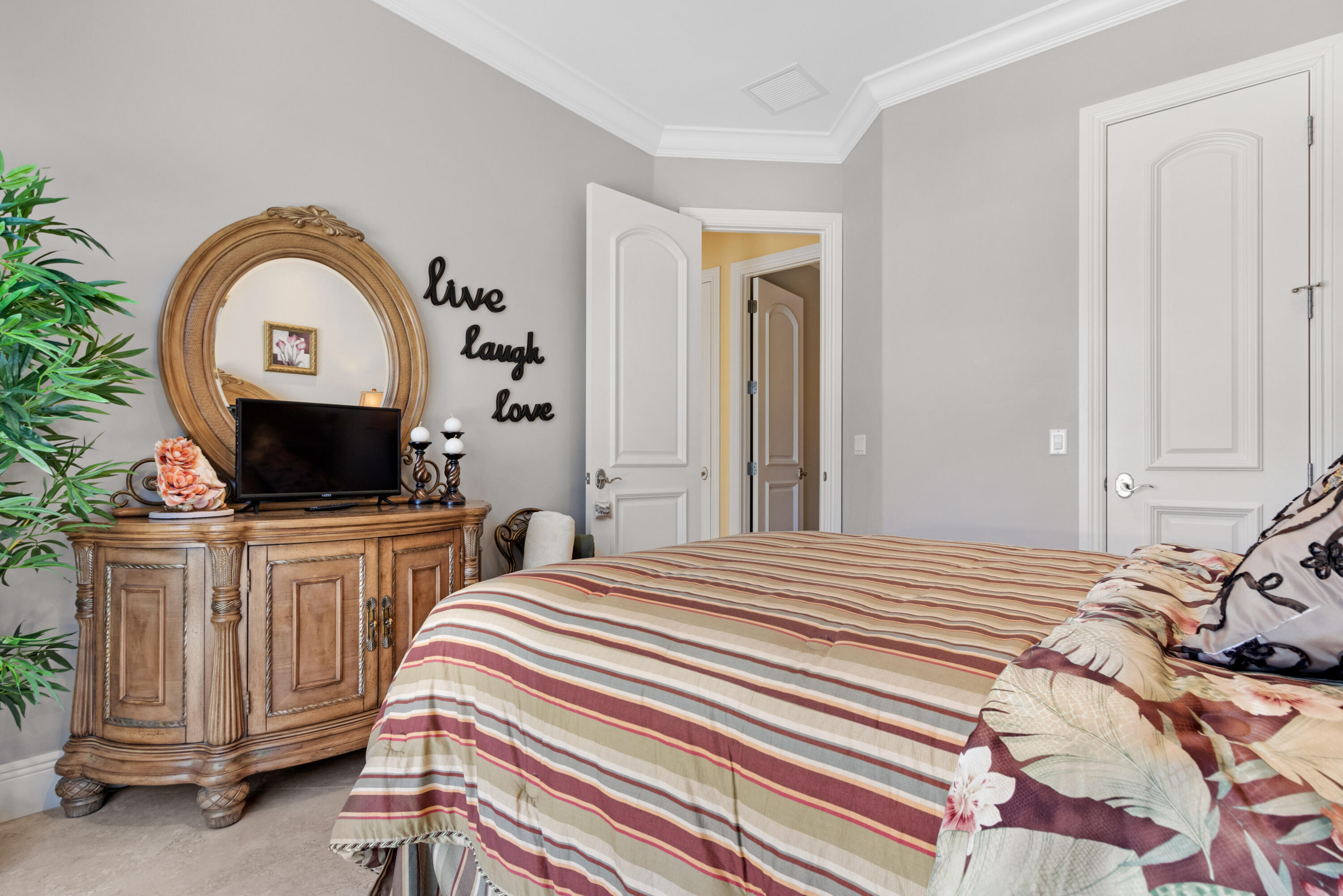 371 SE 15th Pompano Beach, FL 33060