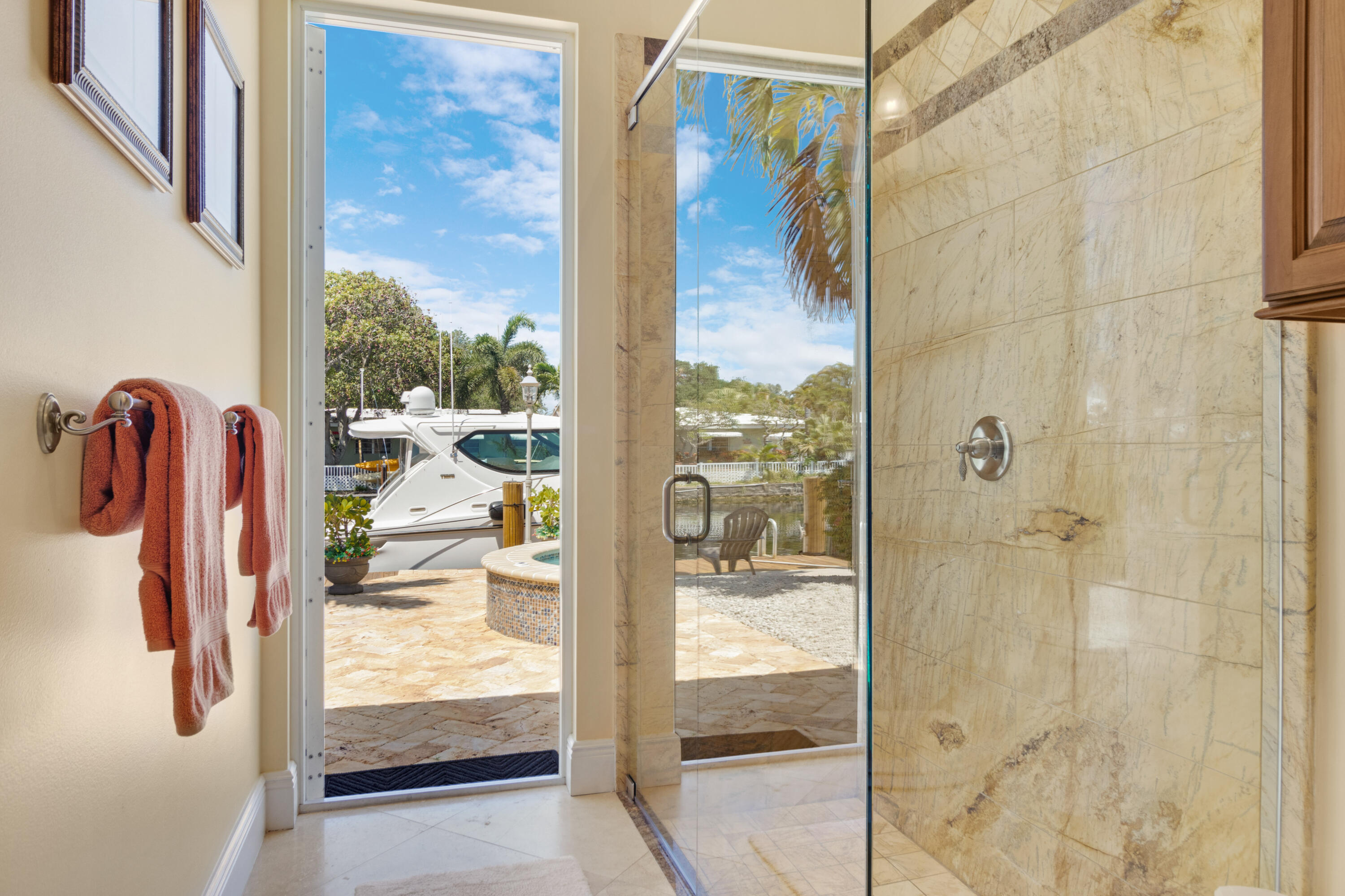 371 SE 15th Pompano Beach, FL 33060