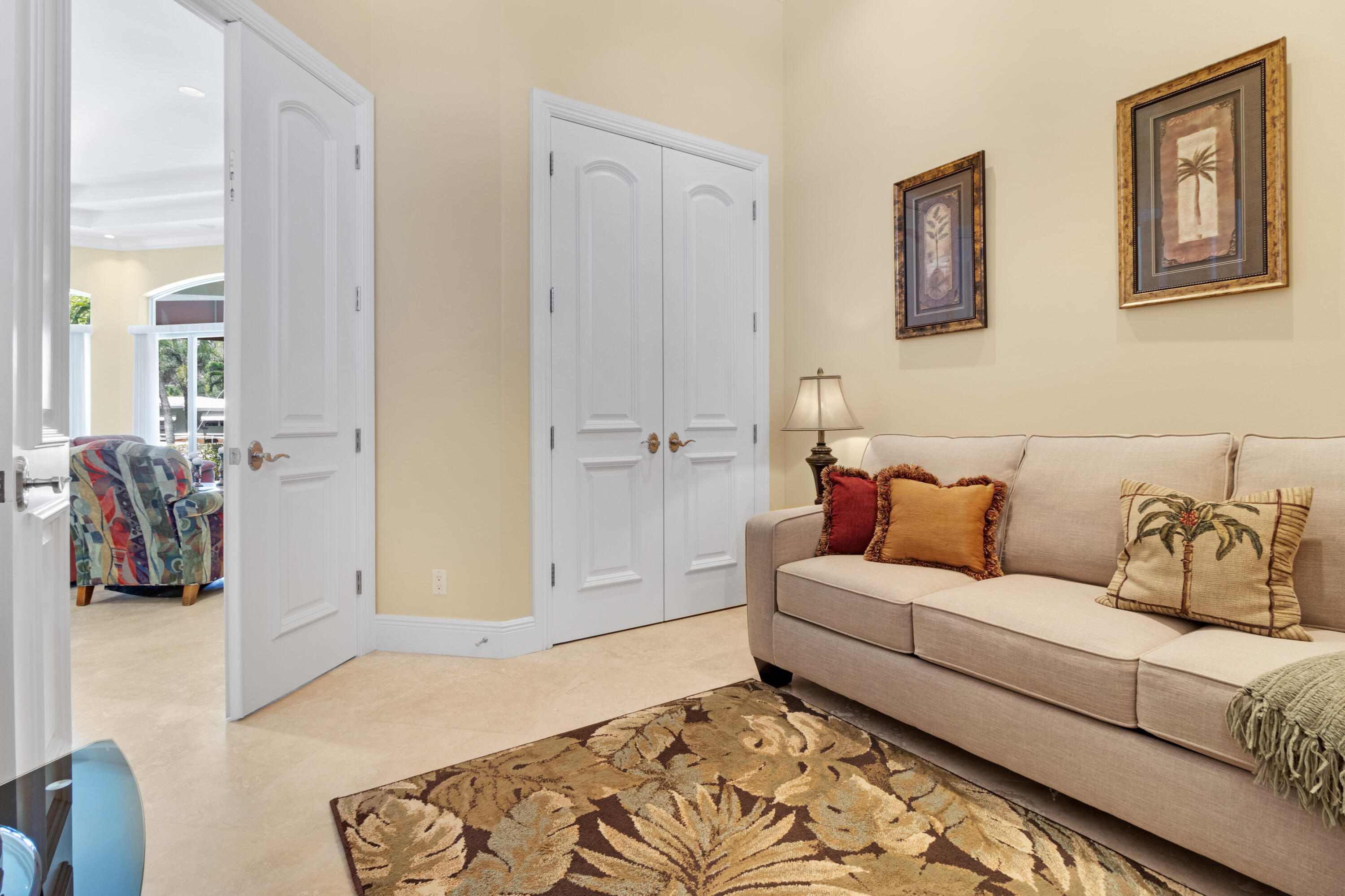 371 SE 15th Pompano Beach, FL 33060