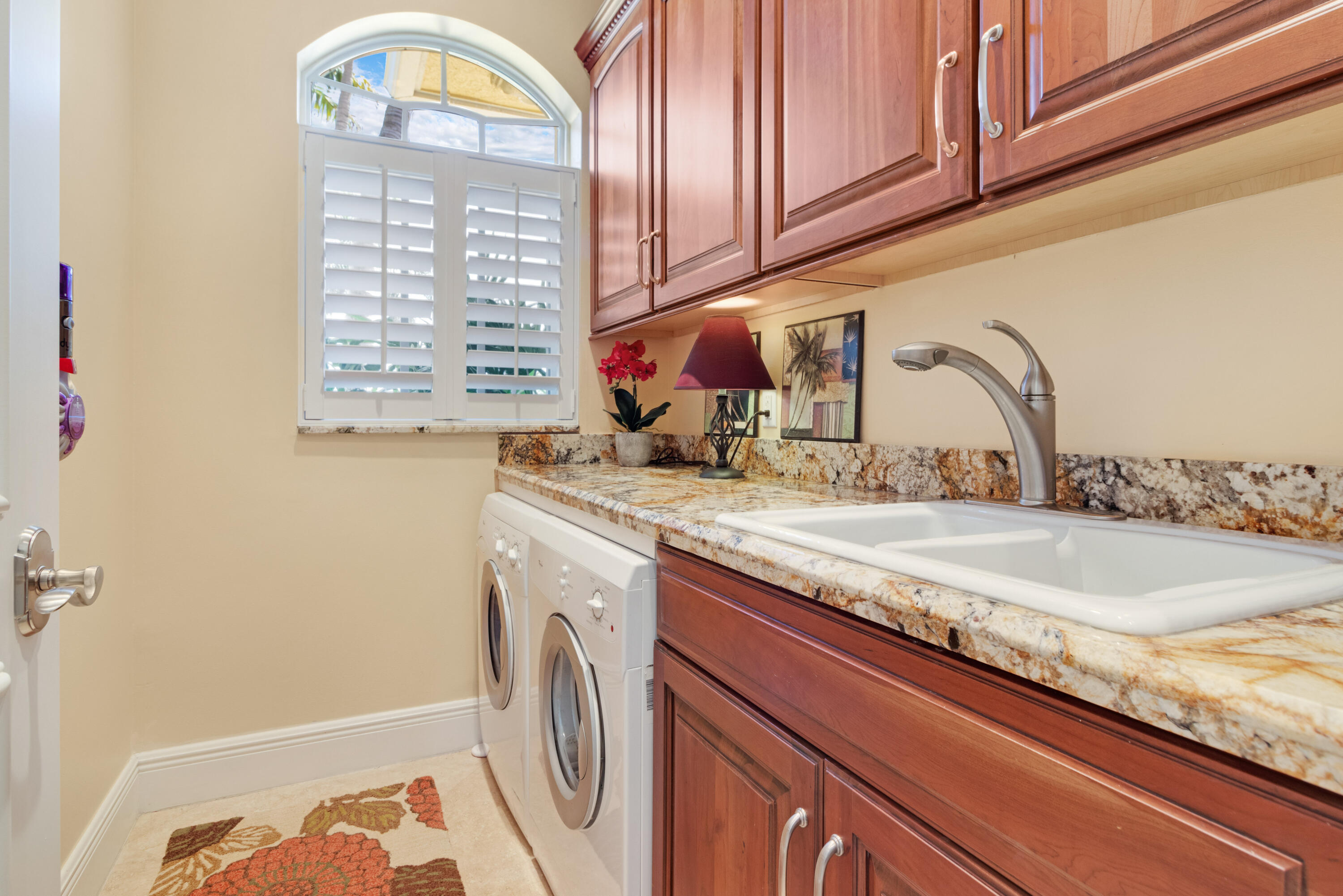 371 SE 15th Pompano Beach, FL 33060