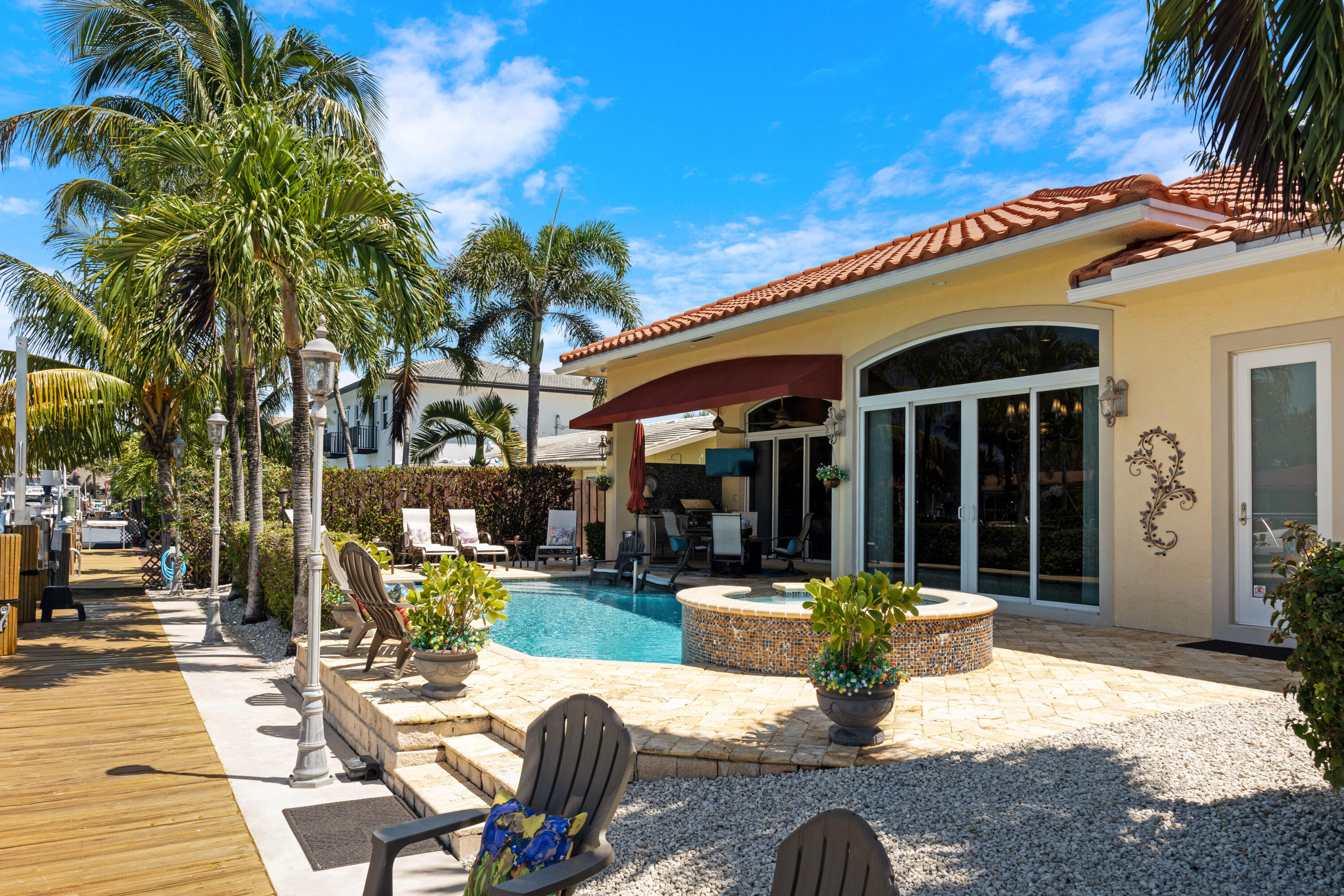 371 SE 15th Pompano Beach, FL 33060