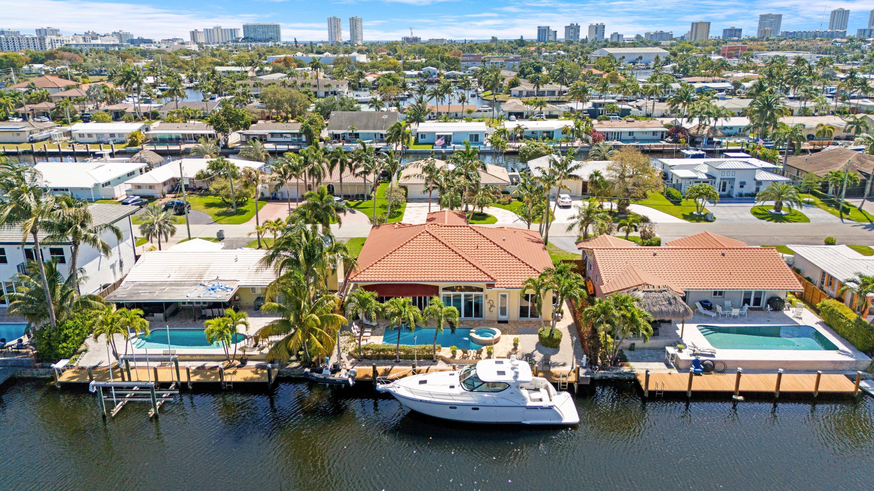 371 SE 15th Pompano Beach, FL 33060