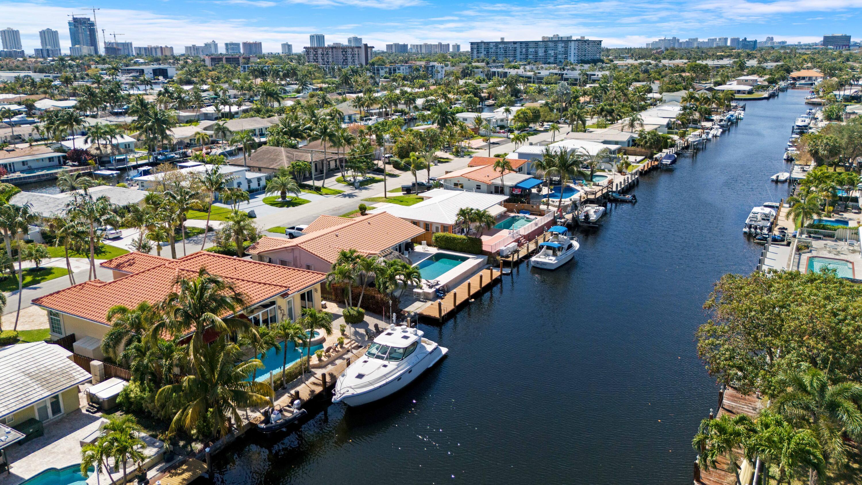 371 SE 15th Pompano Beach, FL 33060