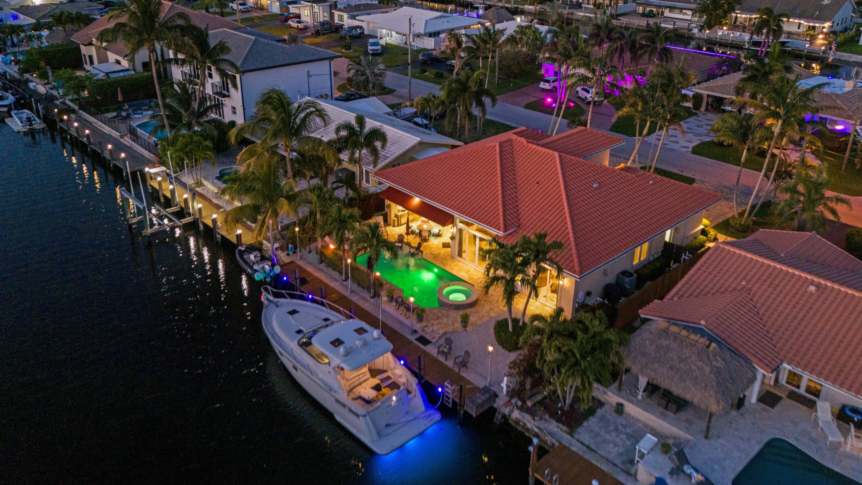 371 SE 15th Pompano Beach, FL 33060