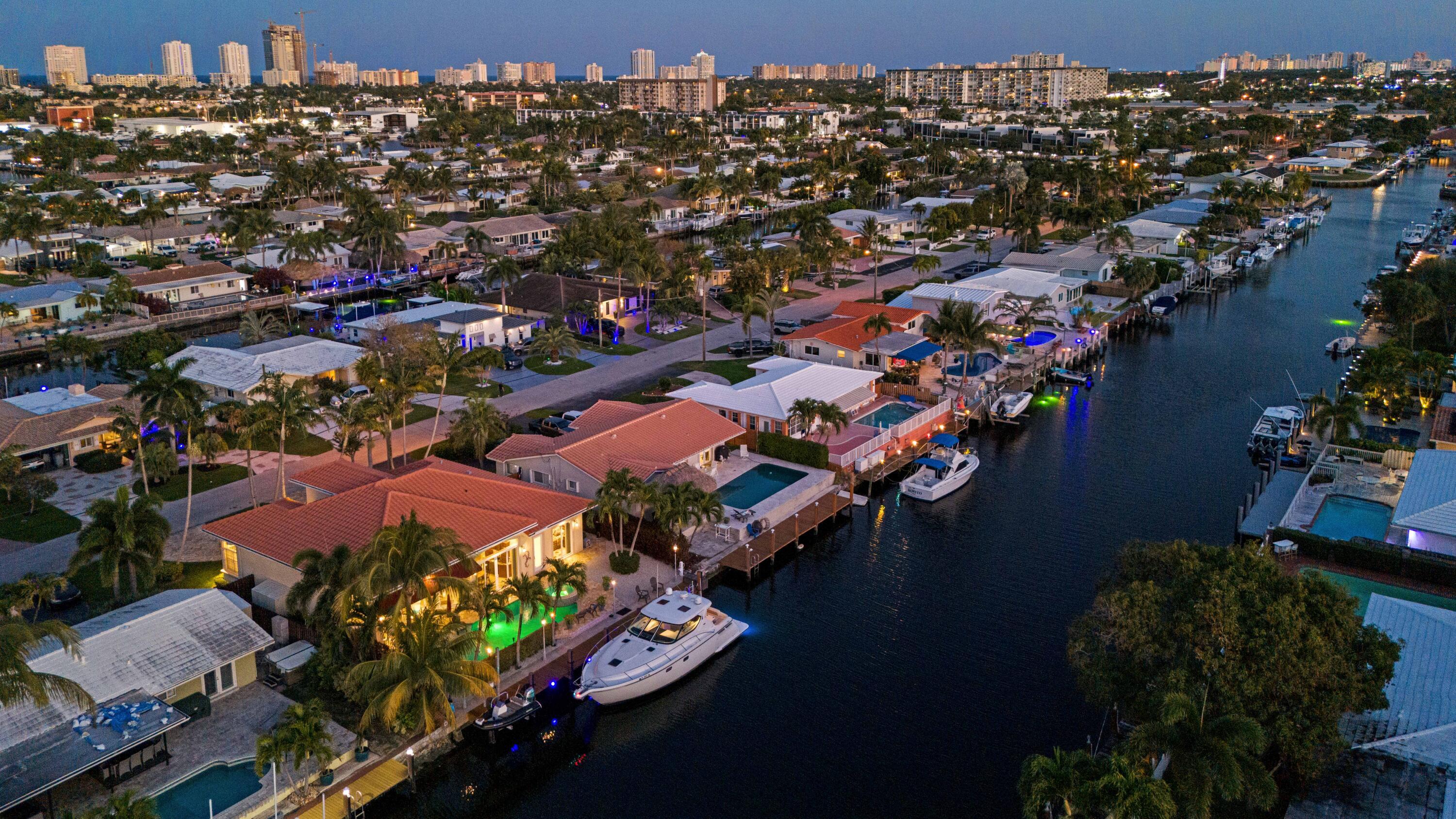 371 SE 15th Pompano Beach, FL 33060