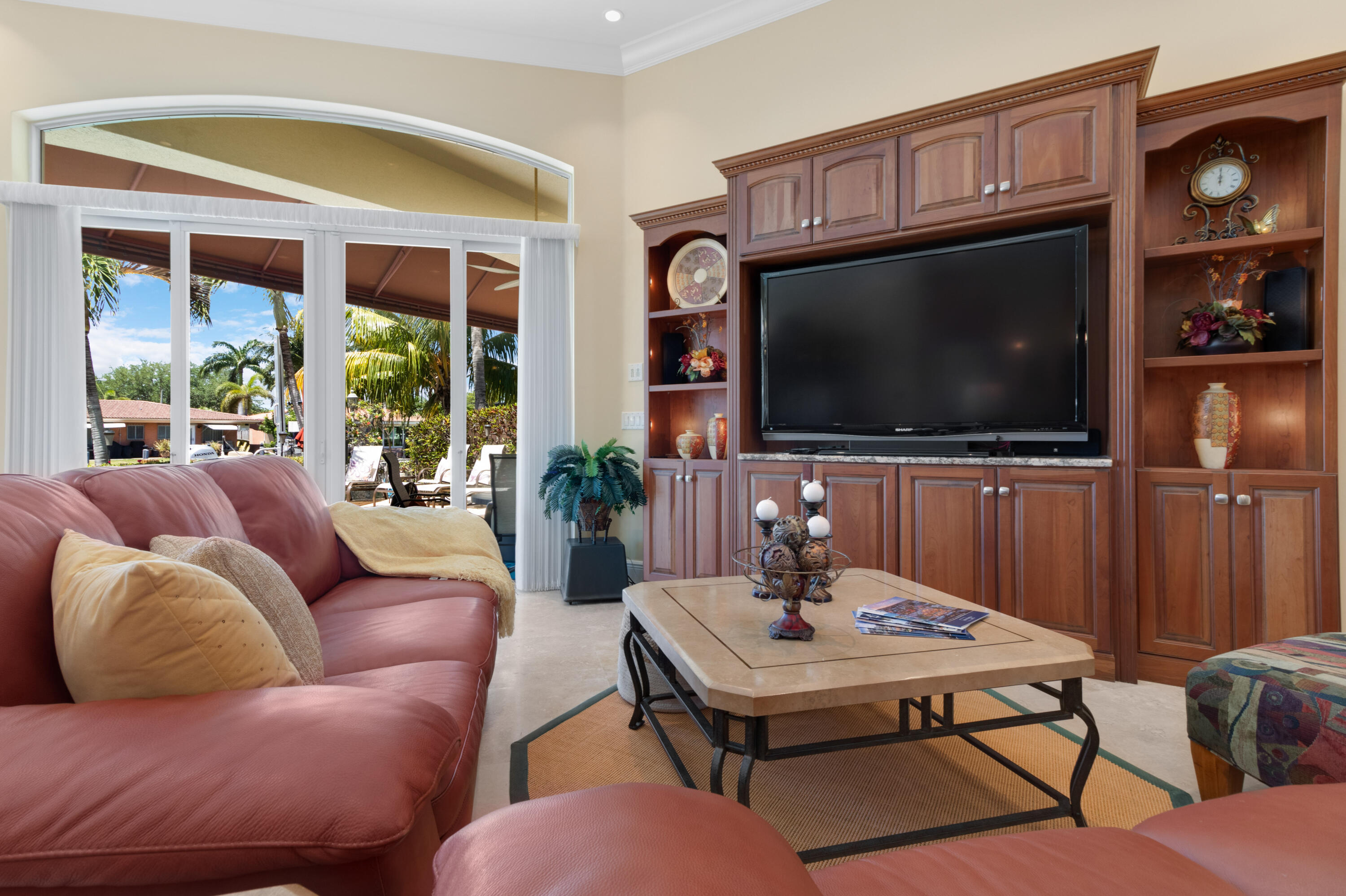 371 SE 15th Pompano Beach, FL 33060