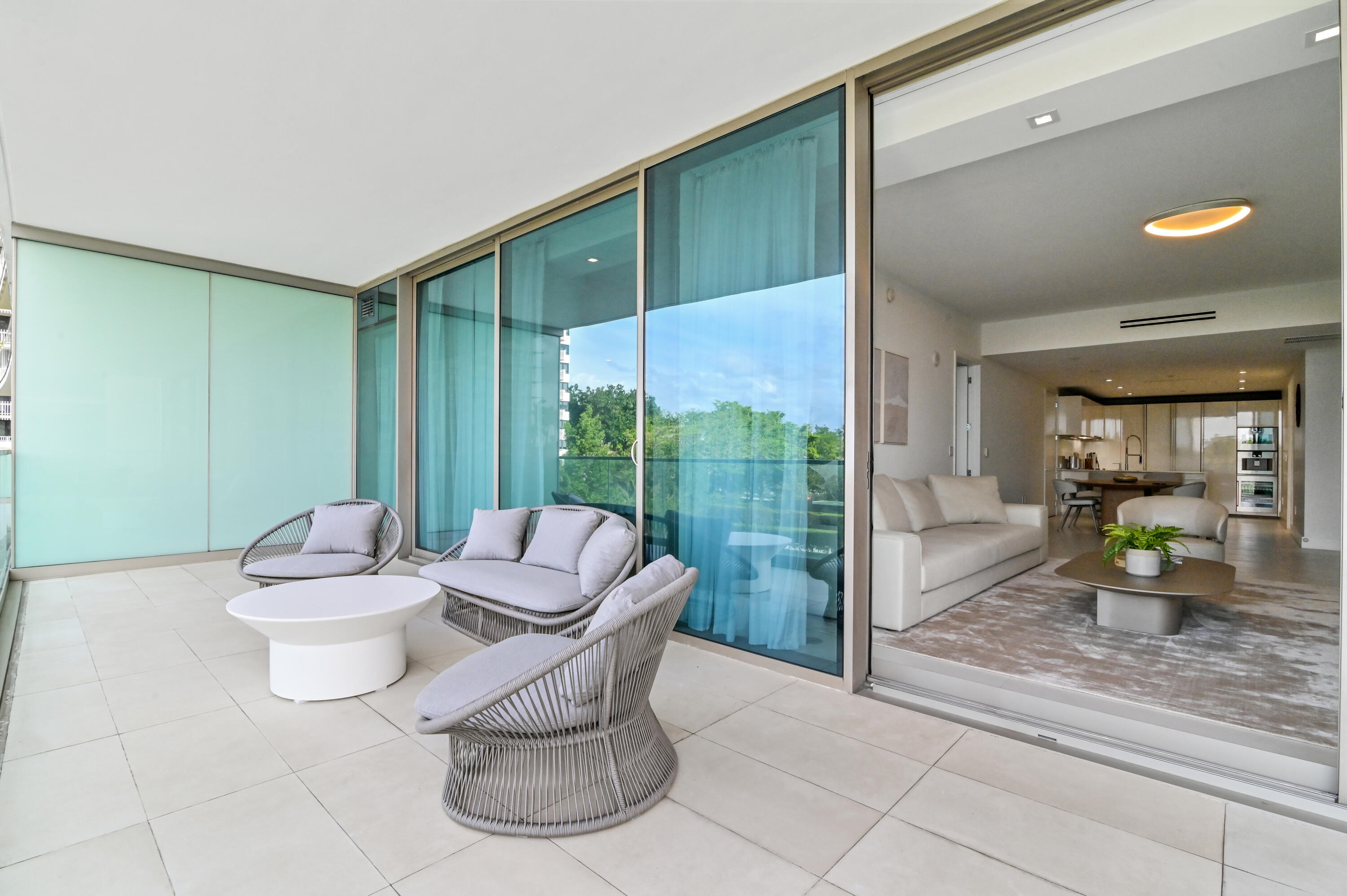 10203 Collins #305 Bal Harbour, FL 33154