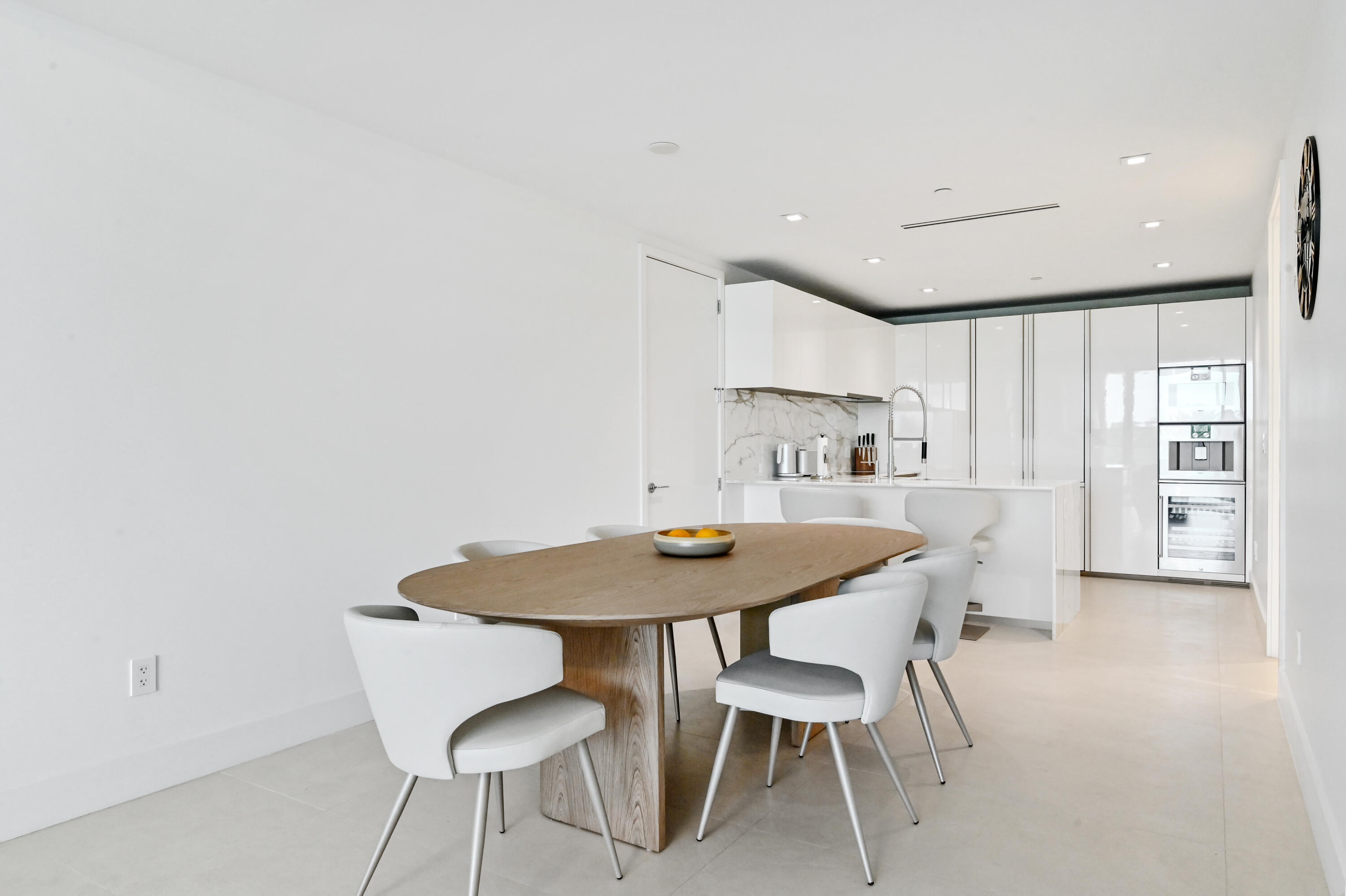 10203 Collins #305 Bal Harbour, FL 33154