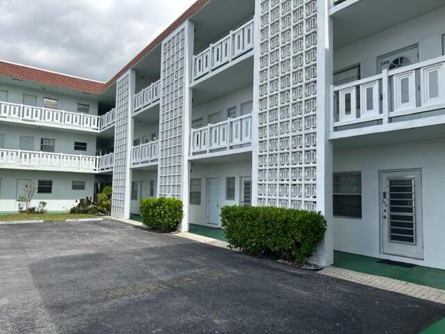 1380 NW 43rd #306