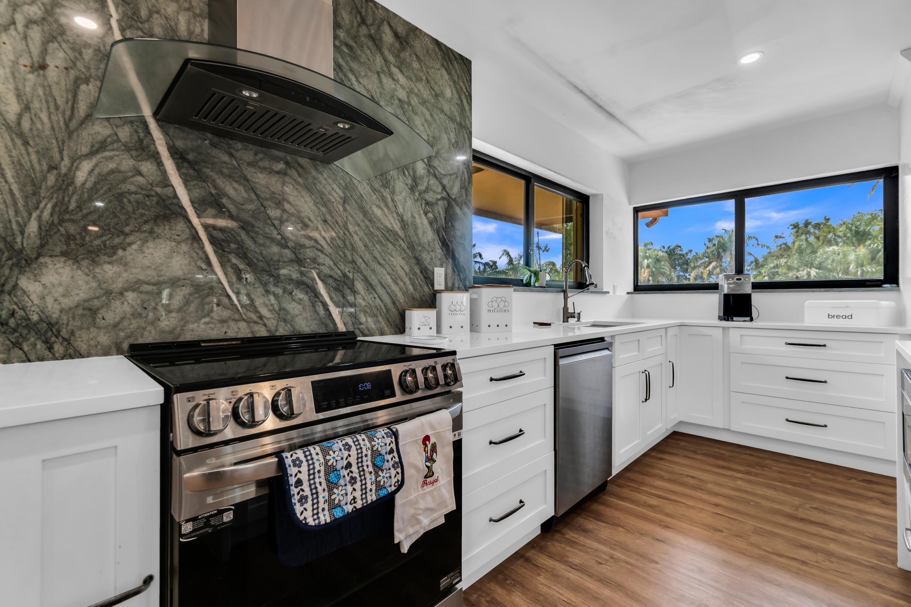 17914 SW 83rd Palmetto Bay, FL 33157