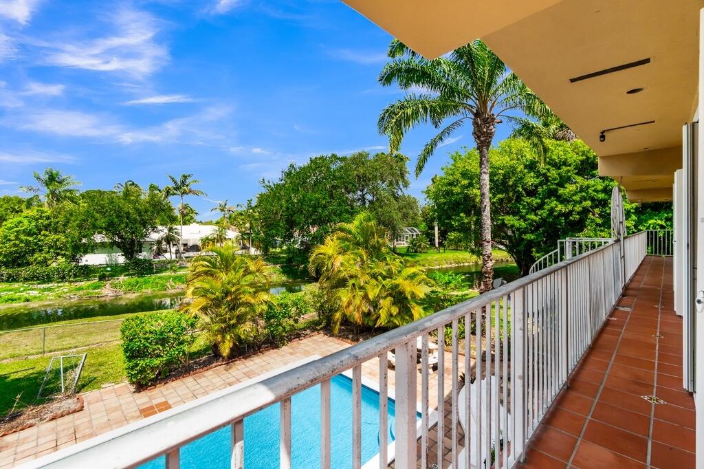 17914 SW 83rd Palmetto Bay, FL 33157