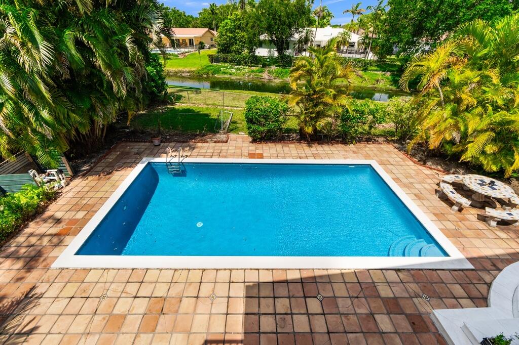 17914 SW 83rd Palmetto Bay, FL 33157