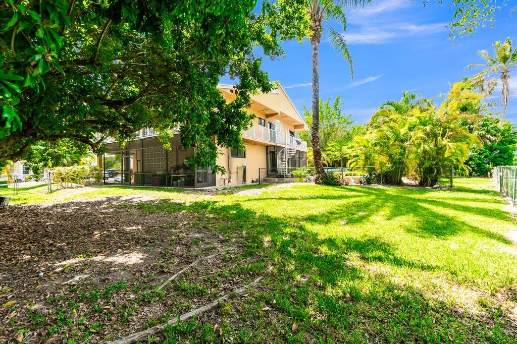 17914 SW 83rd Palmetto Bay, FL 33157