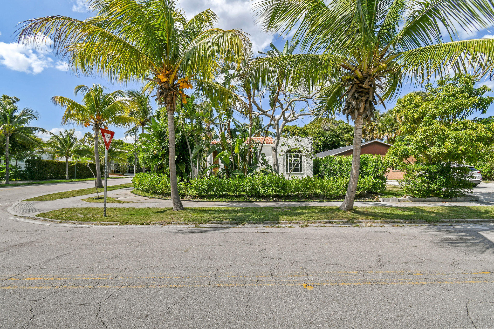 2118 Florida West Palm Beach, FL 33401