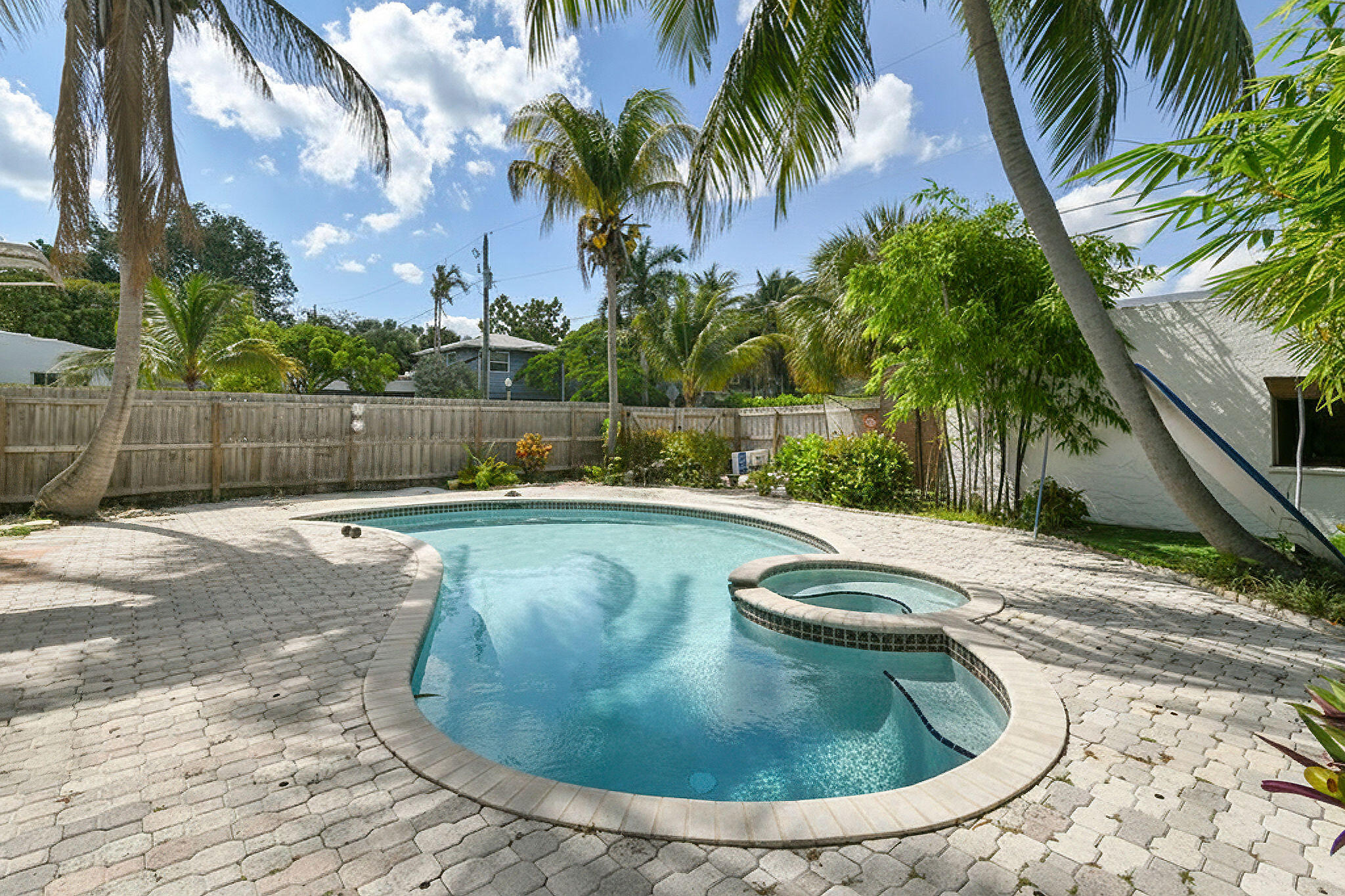 2118 Florida West Palm Beach, FL 33401