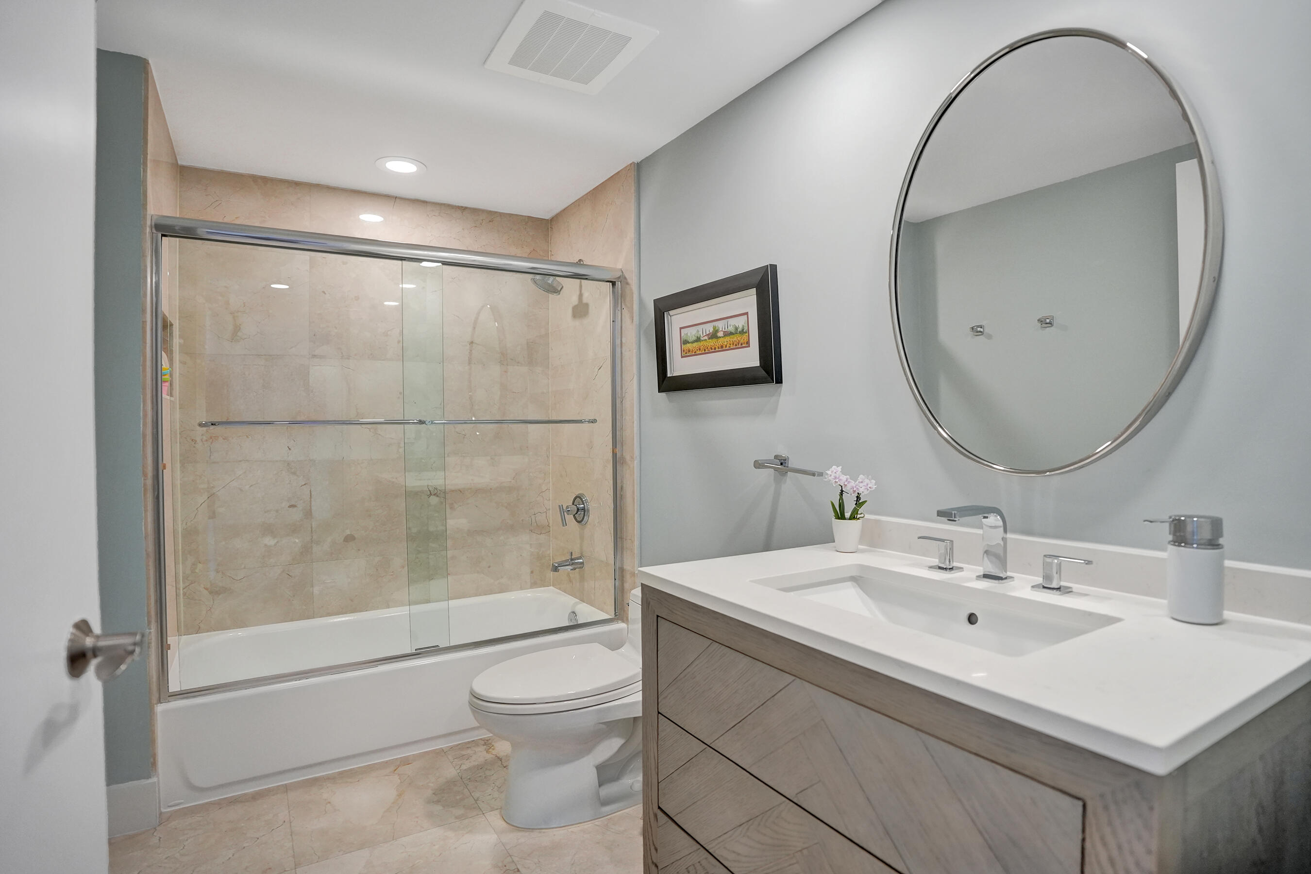 715 Bayshore #902 Fort Lauderdale, FL 33304