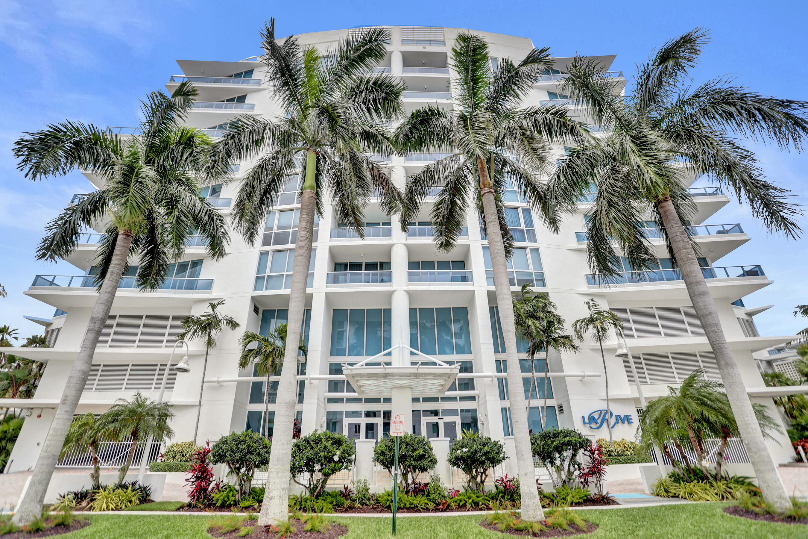 715 Bayshore #902 Fort Lauderdale, FL 33304