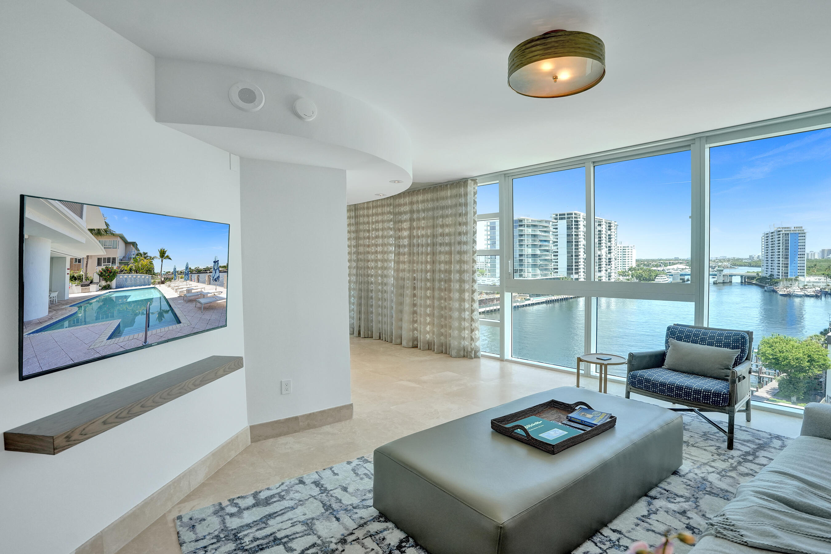 715 Bayshore #902 Fort Lauderdale, FL 33304