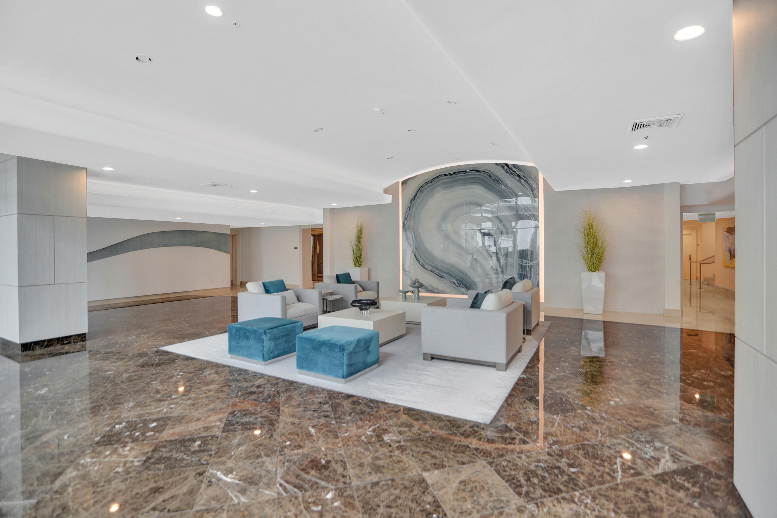 715 Bayshore #902 Fort Lauderdale, FL 33304