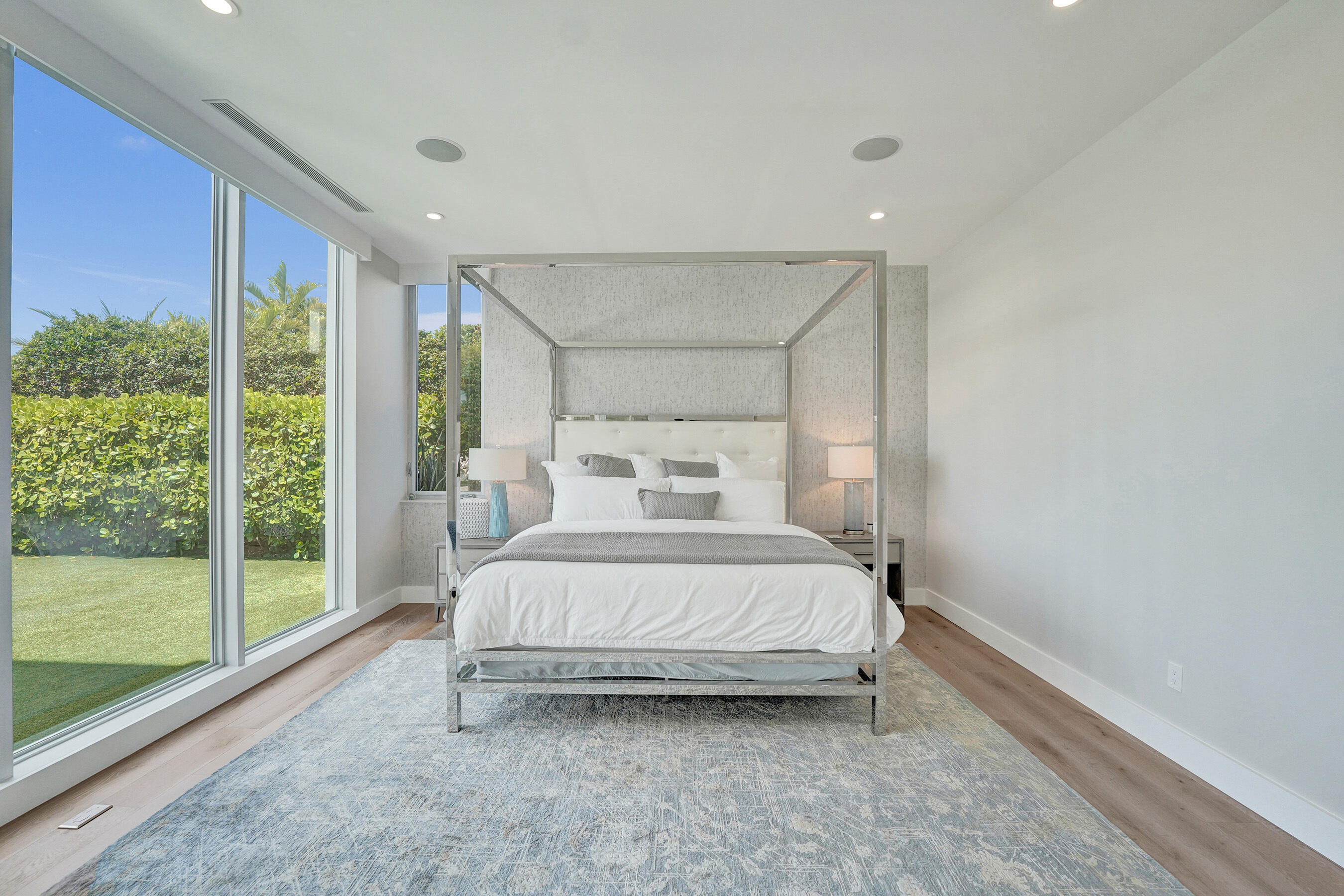 2718 NE 17th Fort Lauderdale, FL 33305