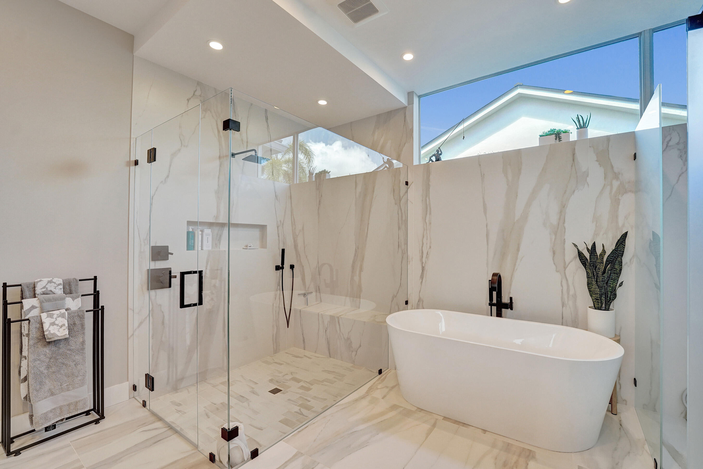 2718 NE 17th Fort Lauderdale, FL 33305
