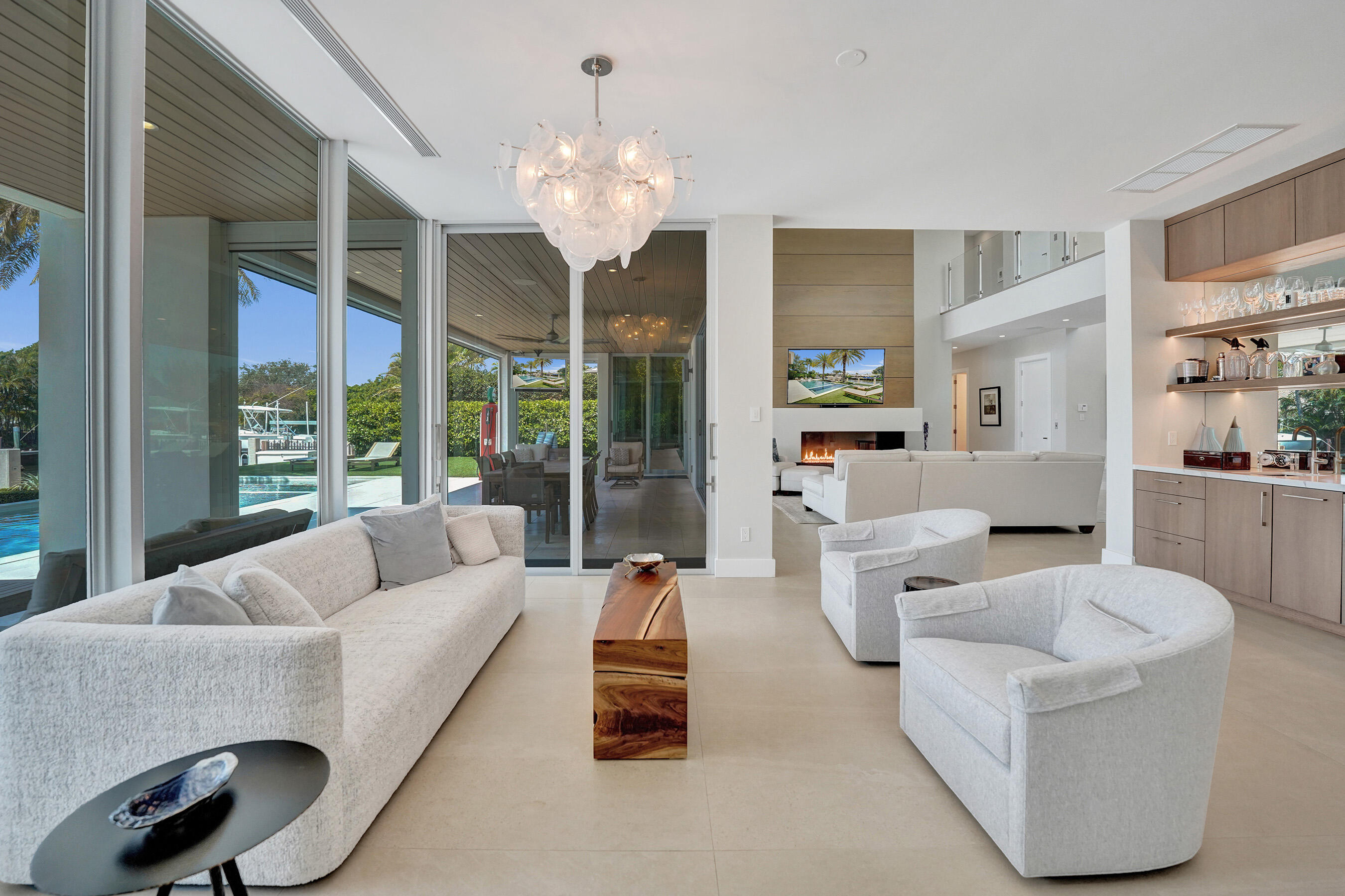 2718 NE 17th Fort Lauderdale, FL 33305