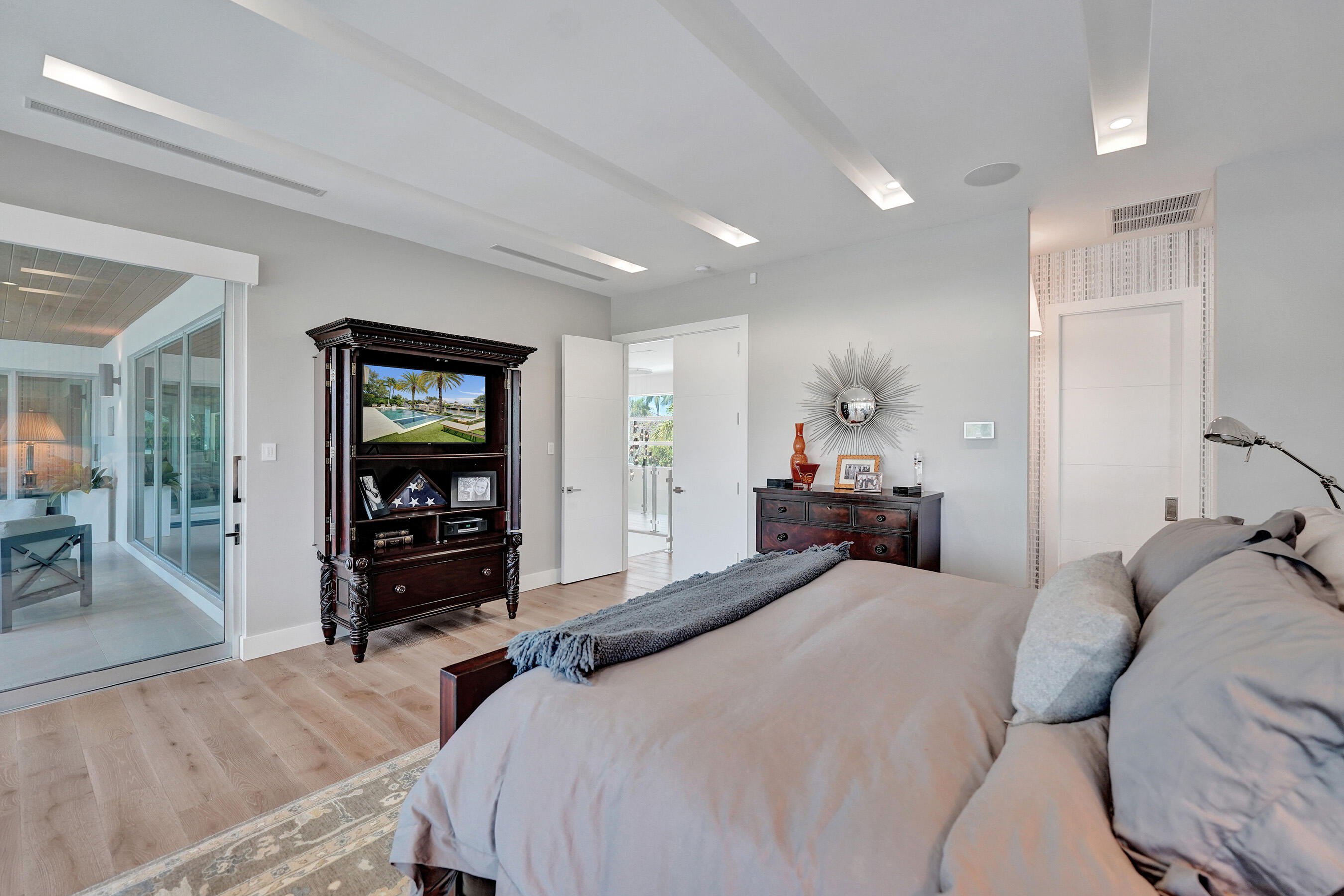 2718 NE 17th Fort Lauderdale, FL 33305