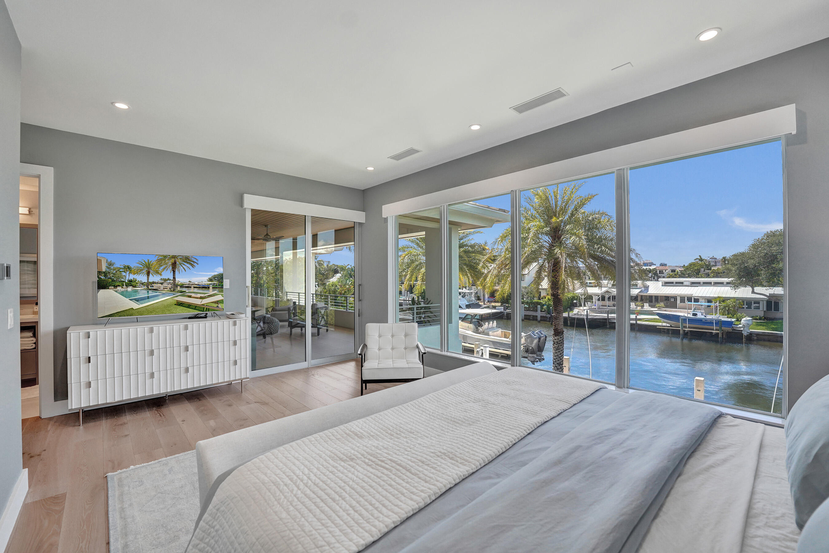 2718 NE 17th Fort Lauderdale, FL 33305