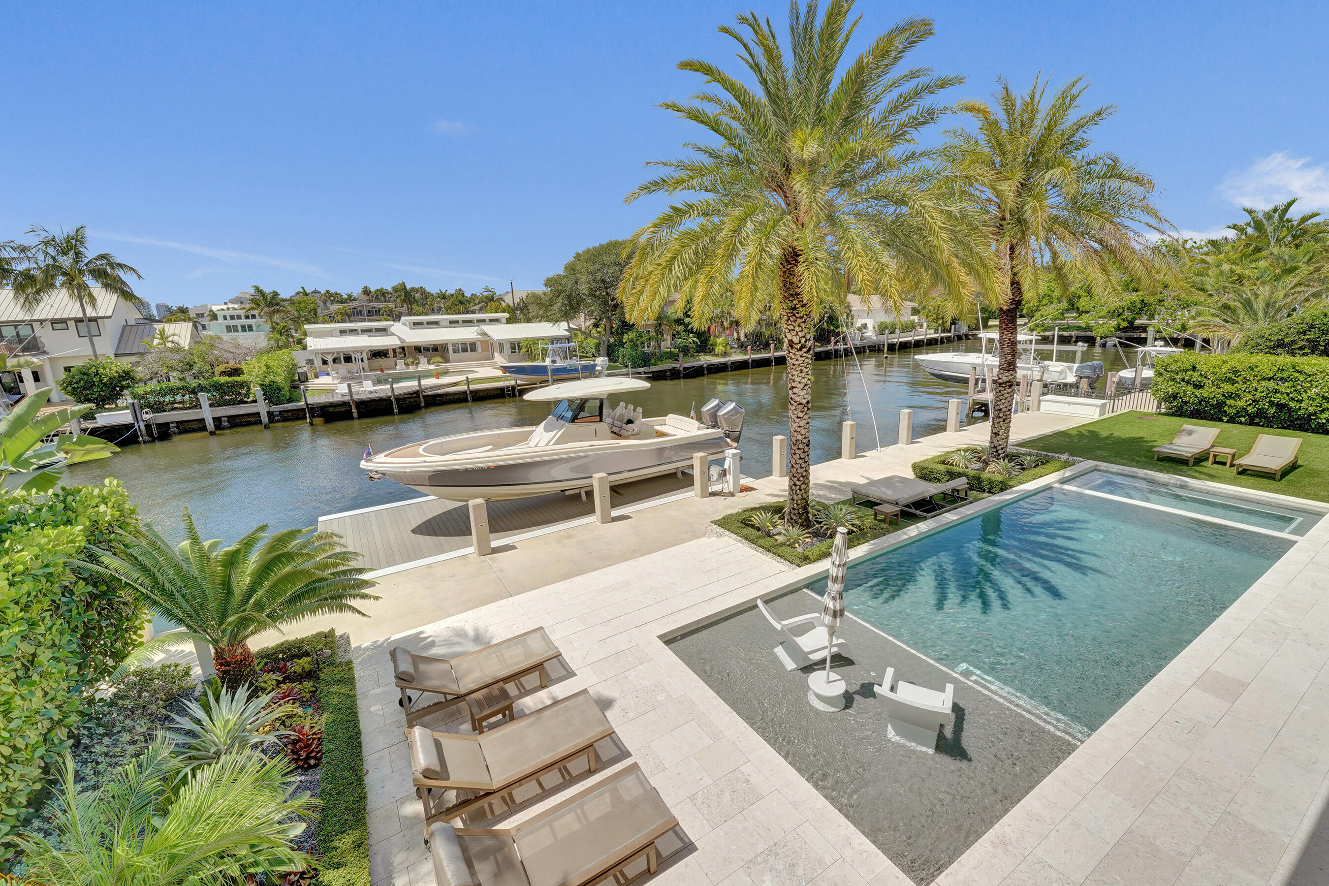 2718 NE 17th Fort Lauderdale, FL 33305