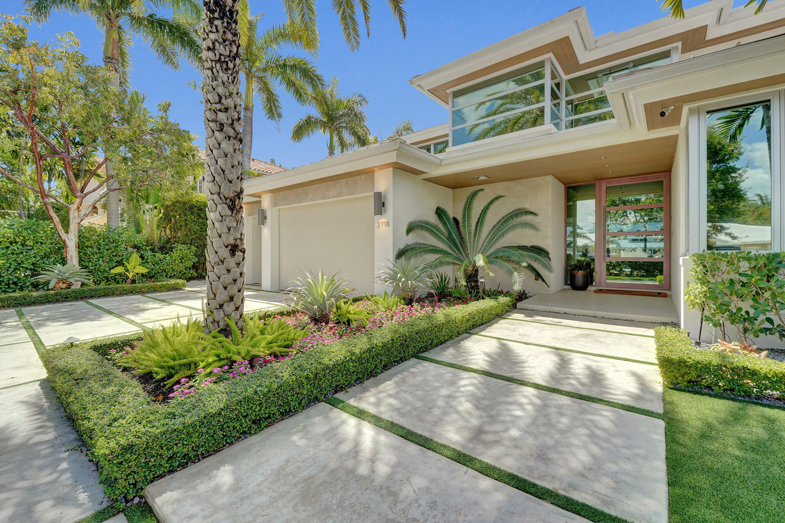 2718 NE 17th Fort Lauderdale, FL 33305