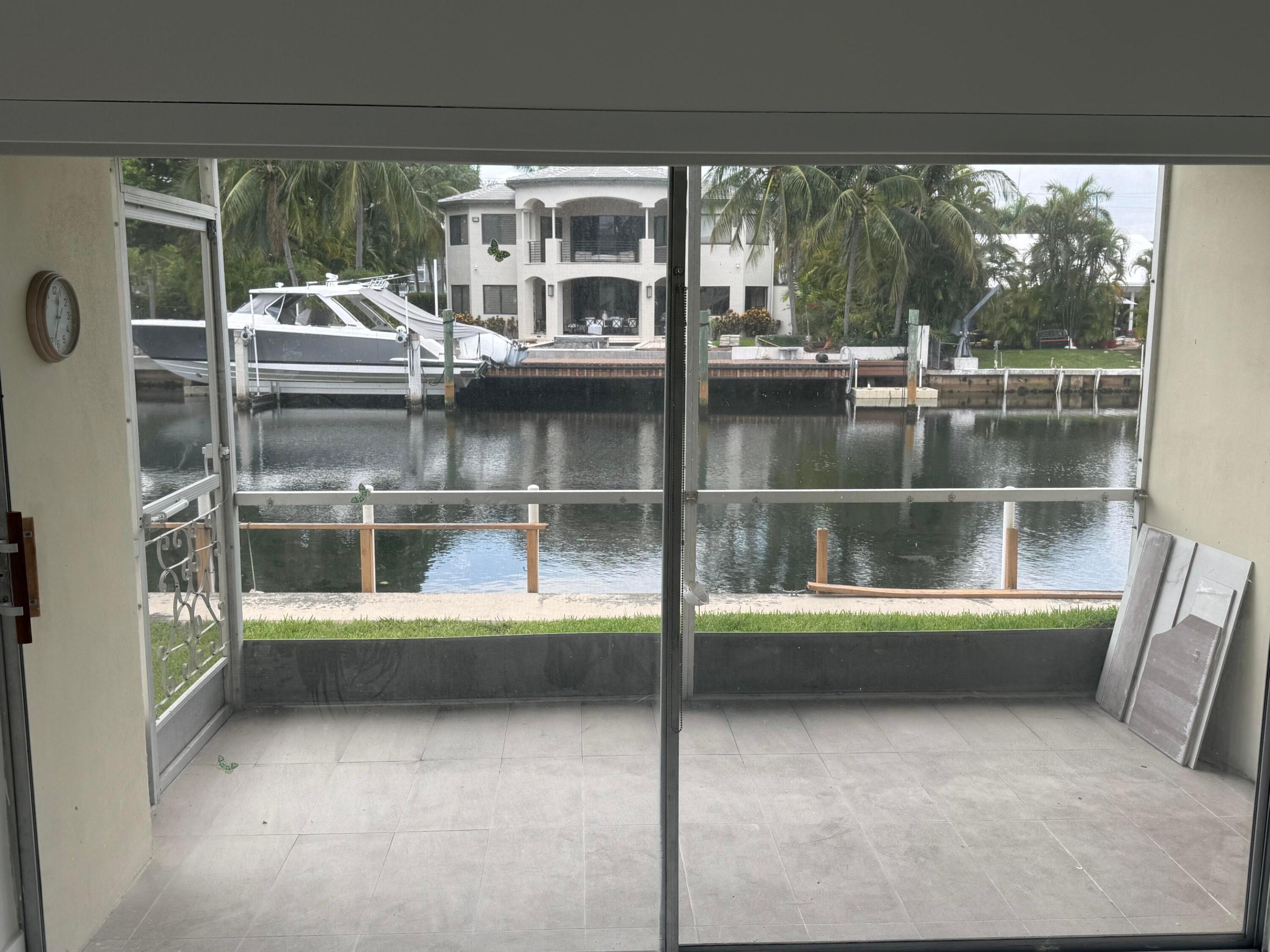 460 Paradise Isle #101