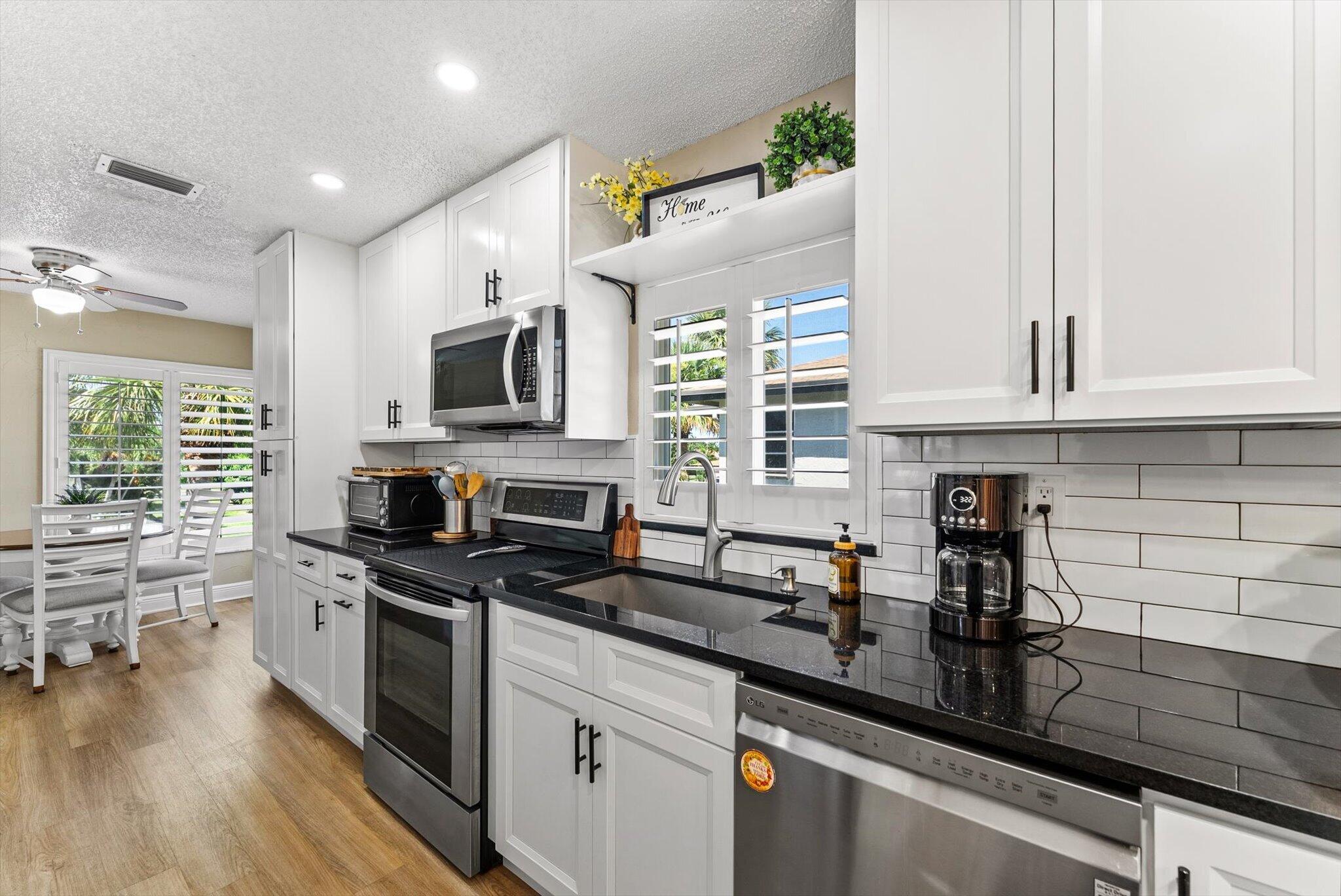 5844 Areca Palm #Unit b Delray Beach, FL 33484