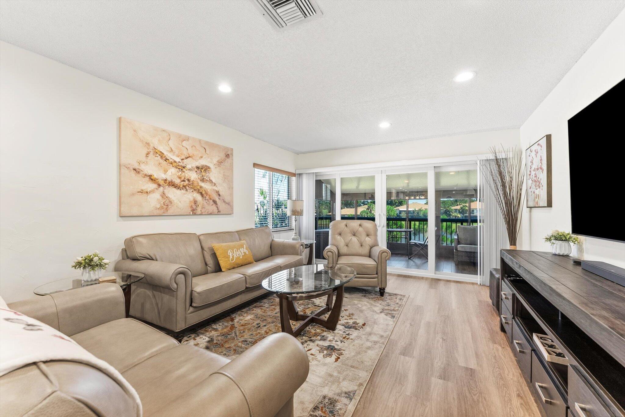 5844 Areca Palm #Unit b Delray Beach, FL 33484