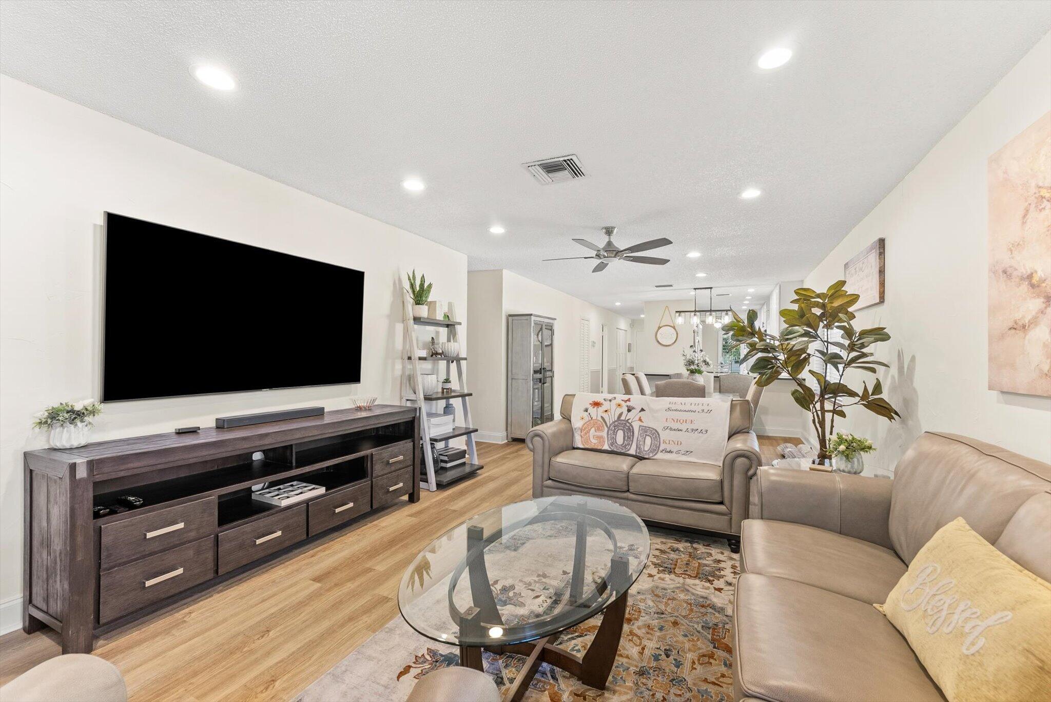 5844 Areca Palm #Unit b Delray Beach, FL 33484