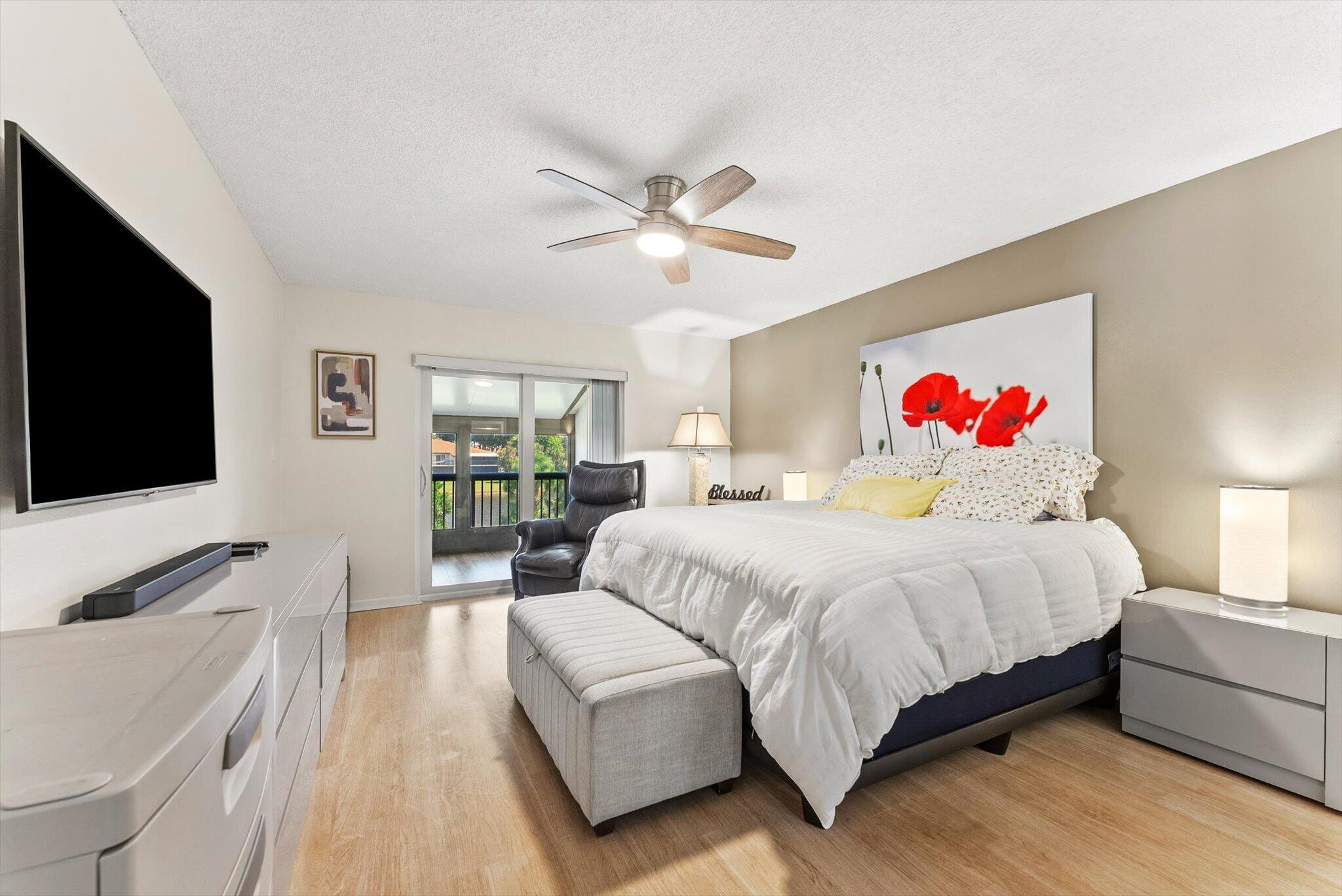 5844 Areca Palm #Unit b Delray Beach, FL 33484