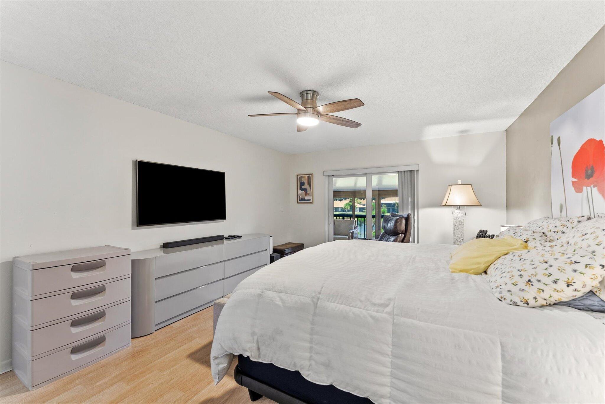 5844 Areca Palm #Unit b Delray Beach, FL 33484