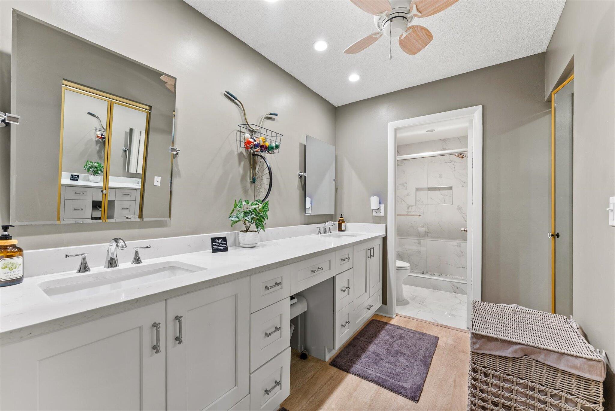 5844 Areca Palm #Unit b Delray Beach, FL 33484